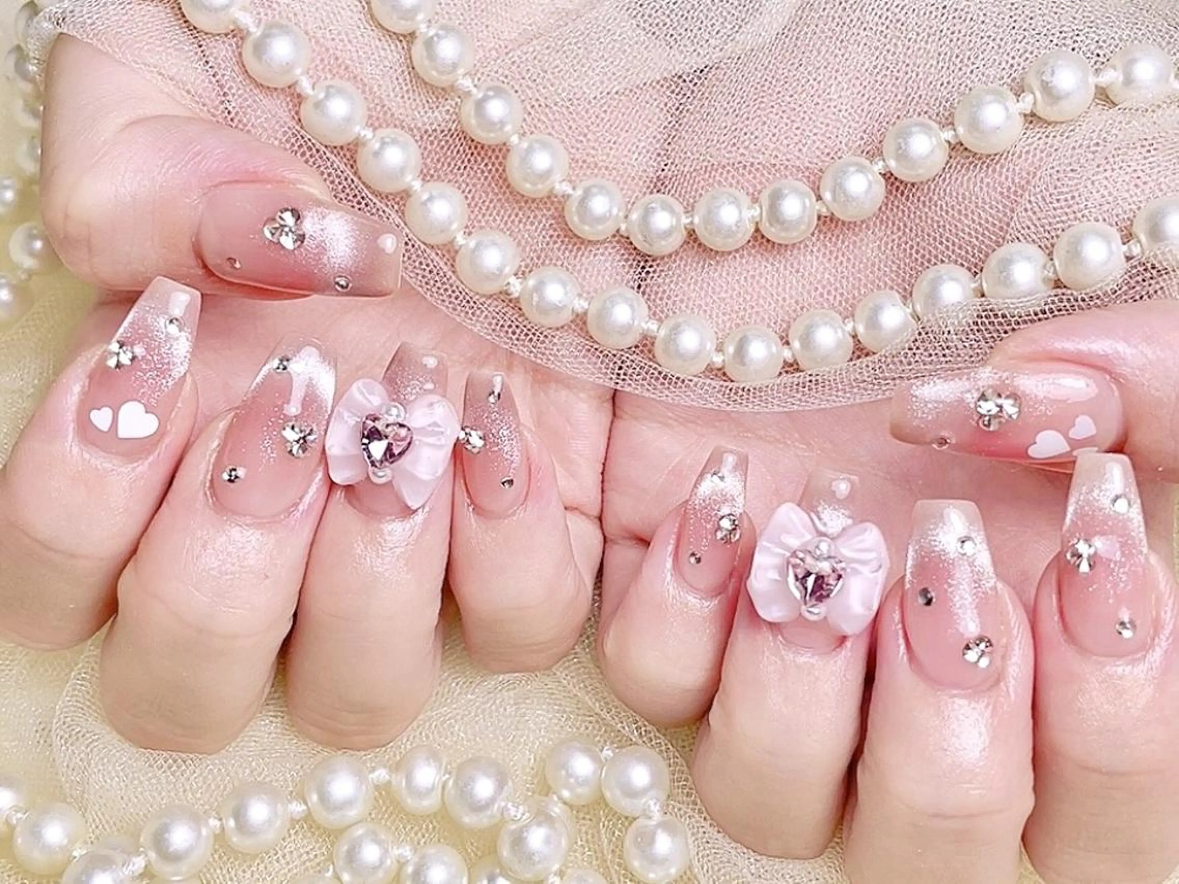 ネイル Hanya 🌈のネイルデザイン