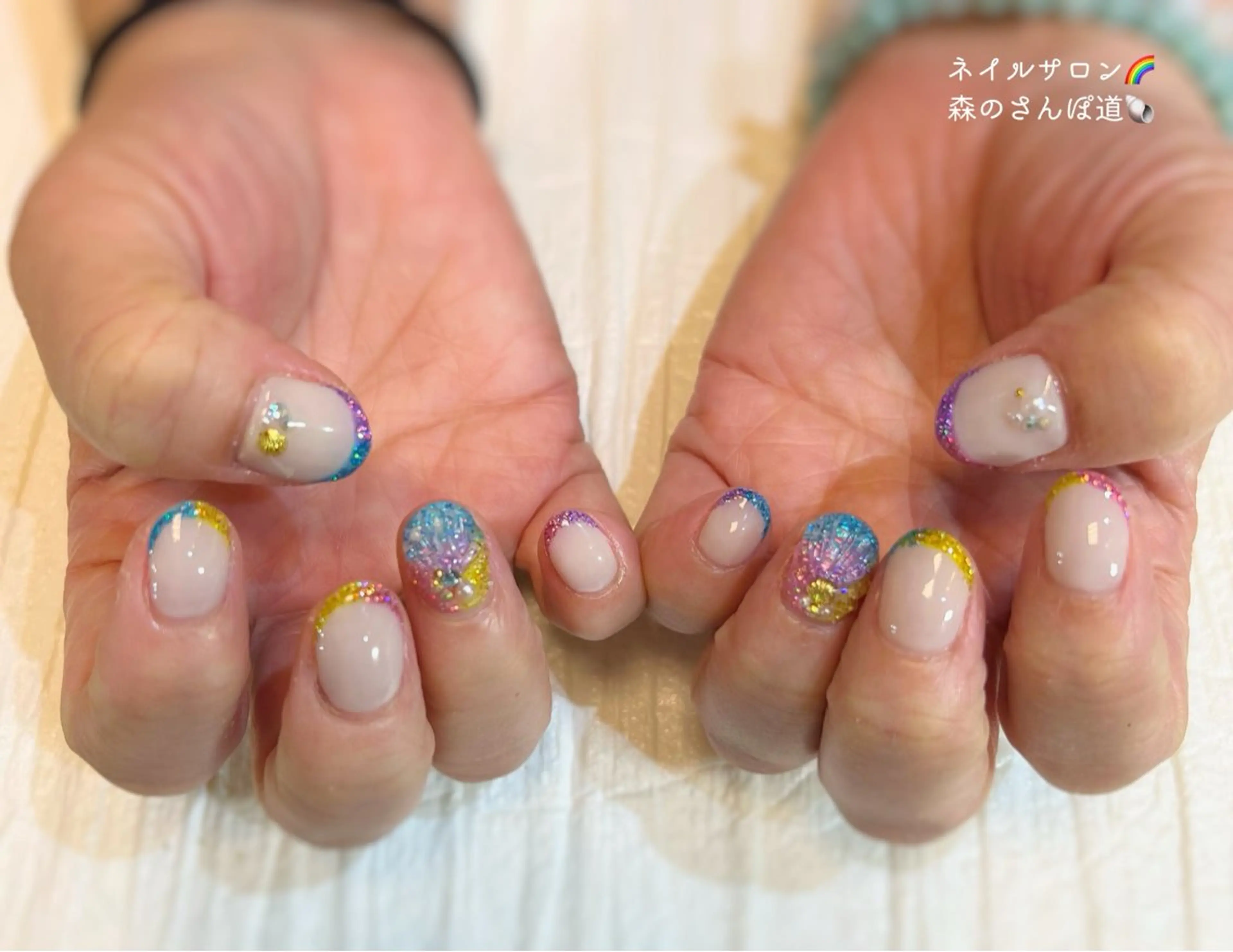 ネイル ハンドネイル ショートネイル 森のさんぽ道のネイルデザイン
