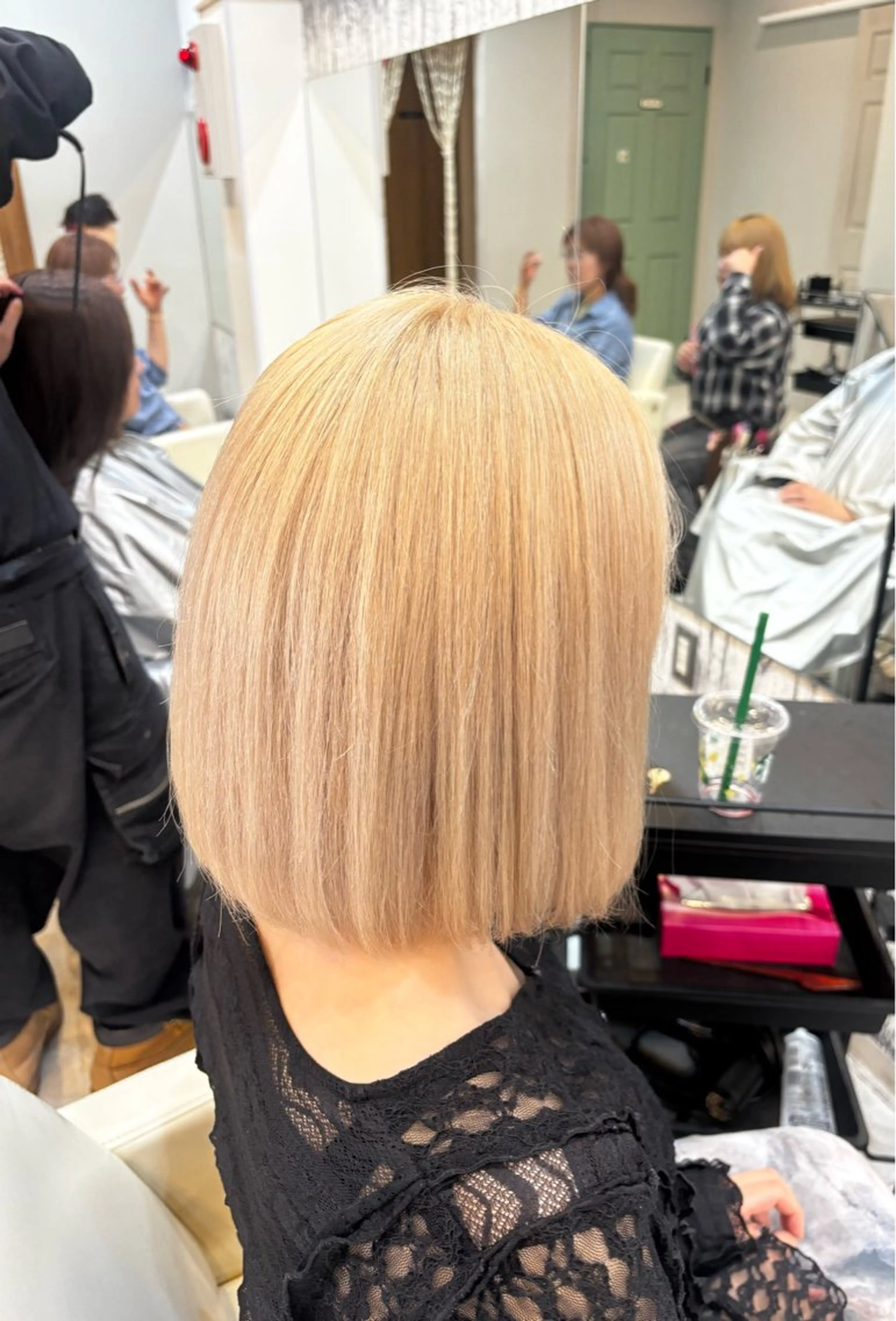 ショート カラー ベージュカラー ミルクティーベージュ ヘアカラー あすか/ 松本/モデル募集中のヘアスタイル