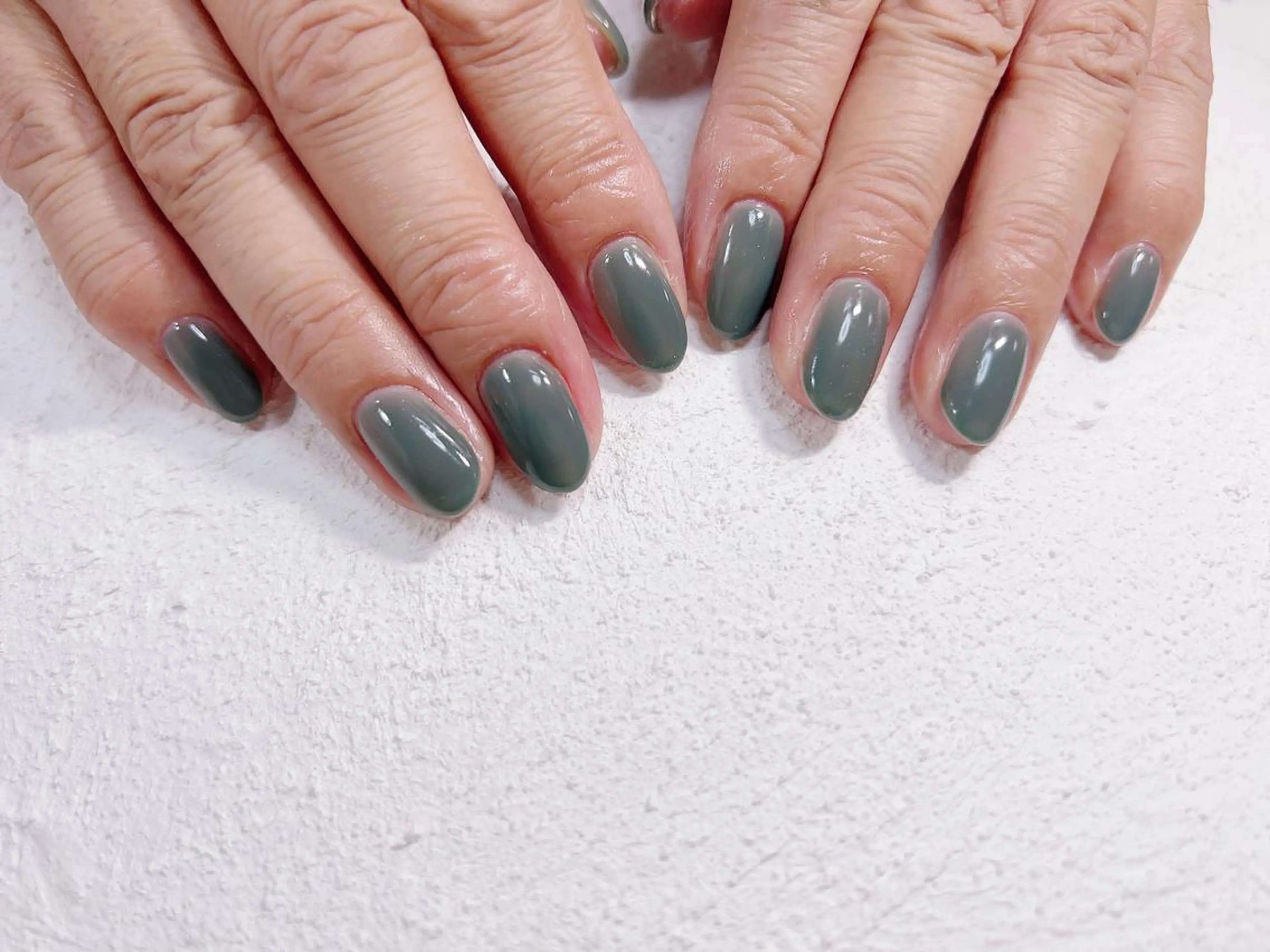 ネイル ジェルネイル Regaro i.sのネイルデザイン