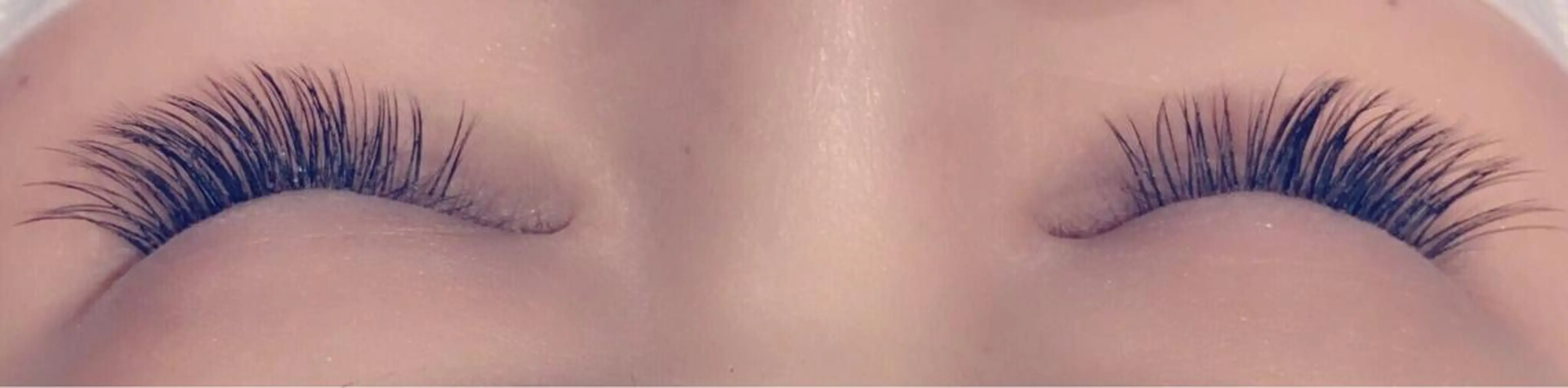 マツエク・マツパ 保子 祐里香のヘアスタイル