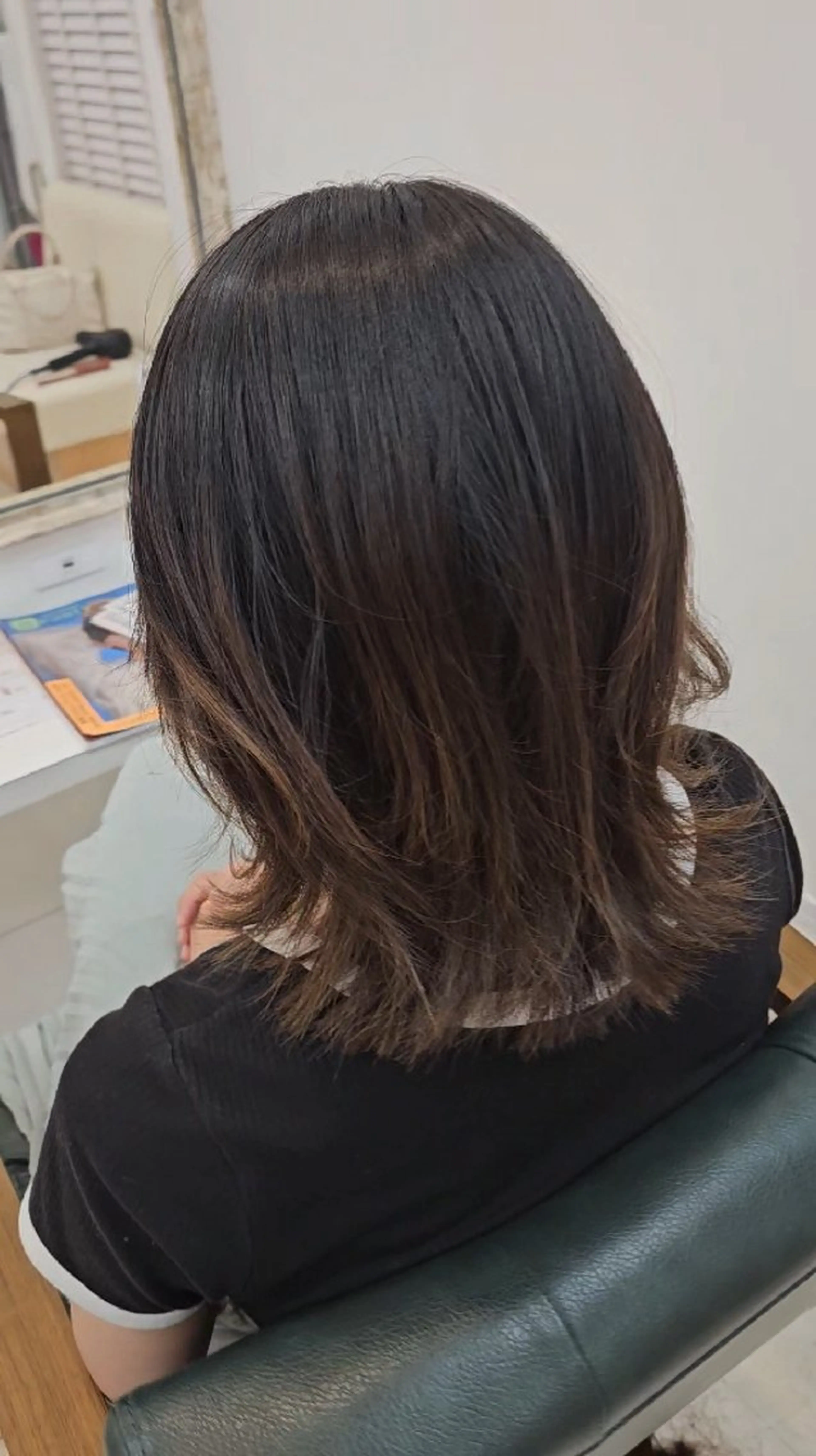 ミディアム レイヤーカット ウルフカット カット ヘアカラー 林慶吾/ショート /ダメージレスカラーのヘアスタイル