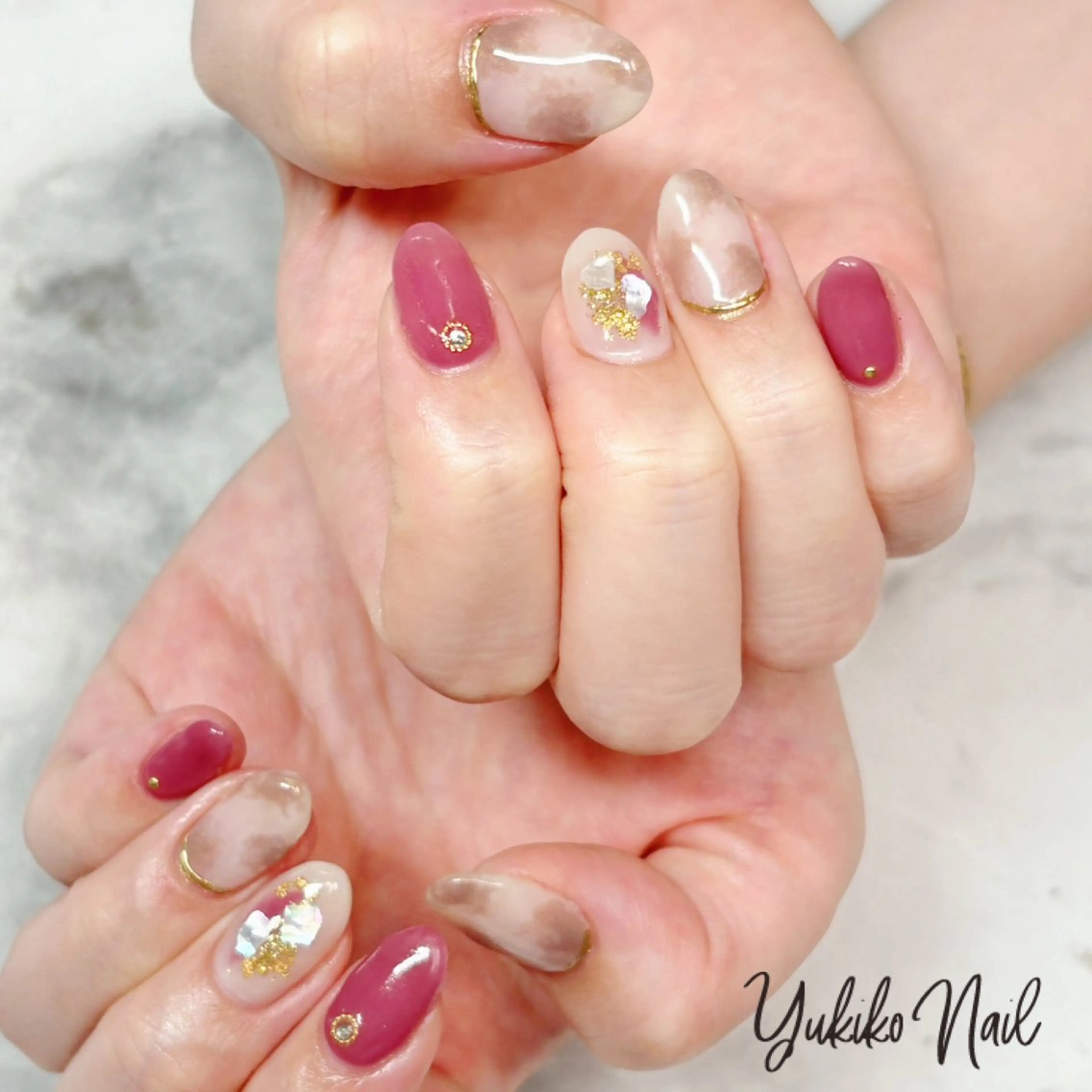 ネイル べっ甲ネイル ニュアンスネイル ハンドネイル ユキコ ネイルのネイルデザイン