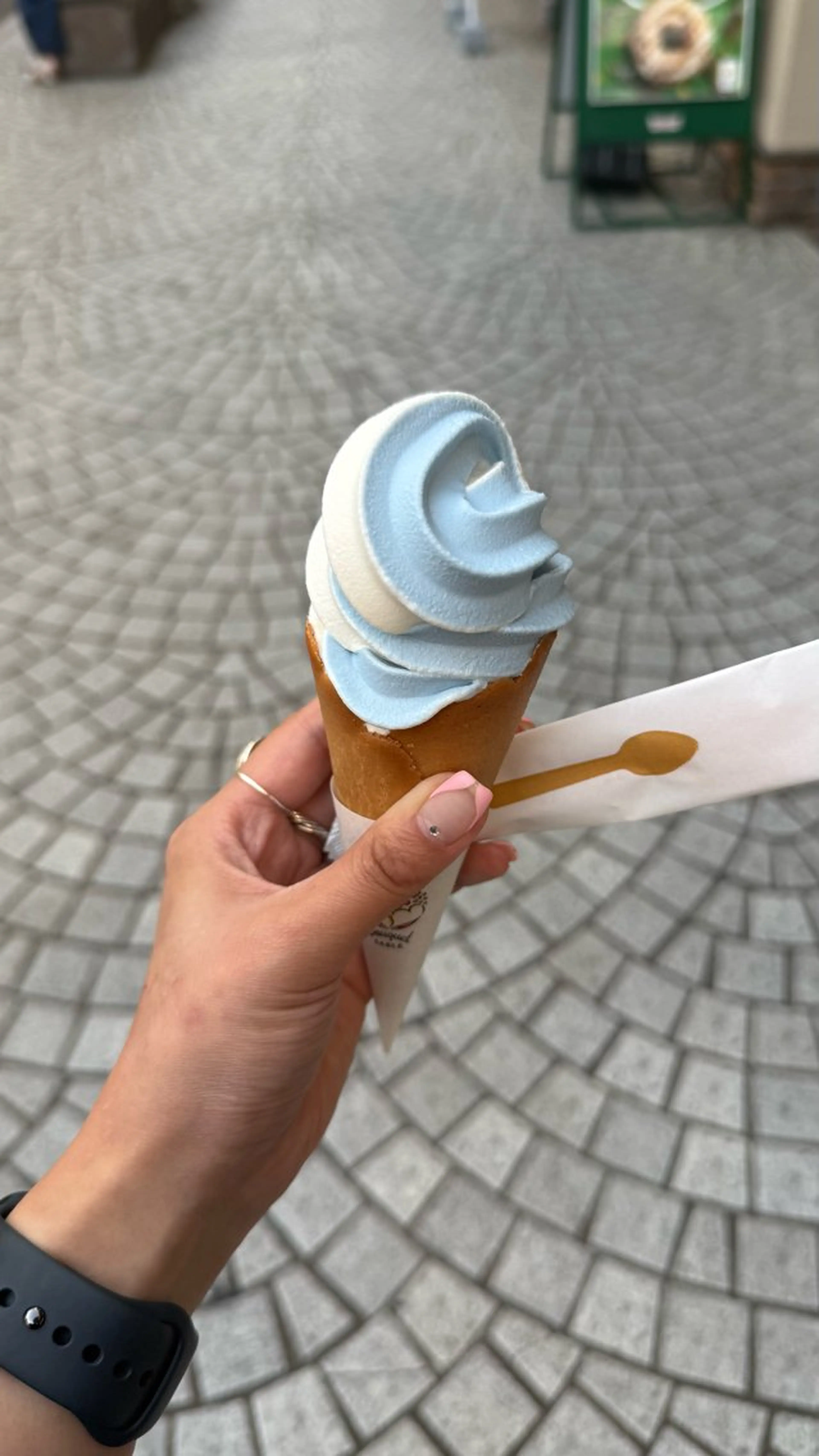 GO TODAY SHAiRE SALON Vellmie店所属・吉祥寺kasumi 🌛eye/browのマツエク・マツパデザイン