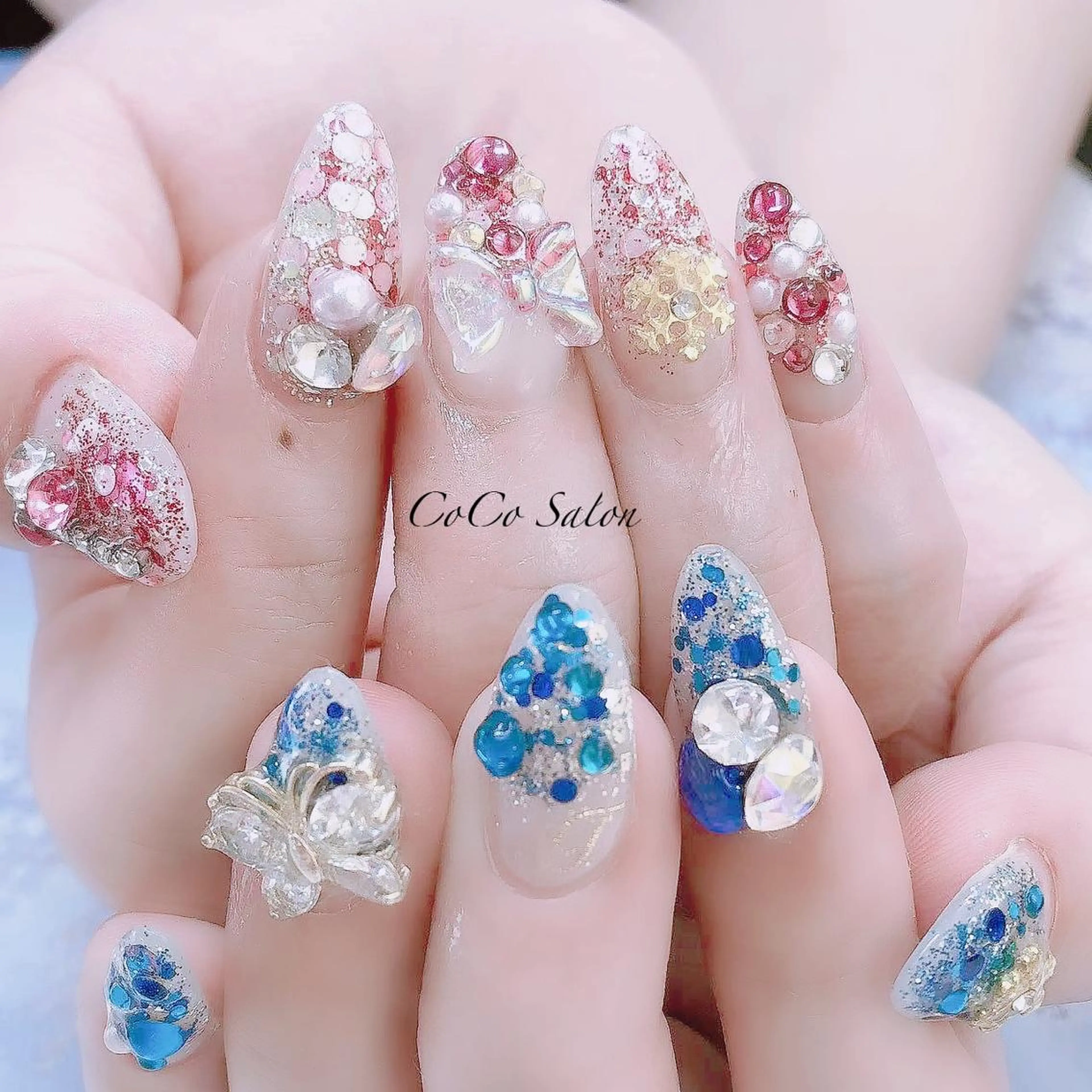 ネイル ブルー 成人式 長さ出し ジェルネイル ホログラムネイル CoCoSalon ネイル/まつ毛予約のネイルデザイン