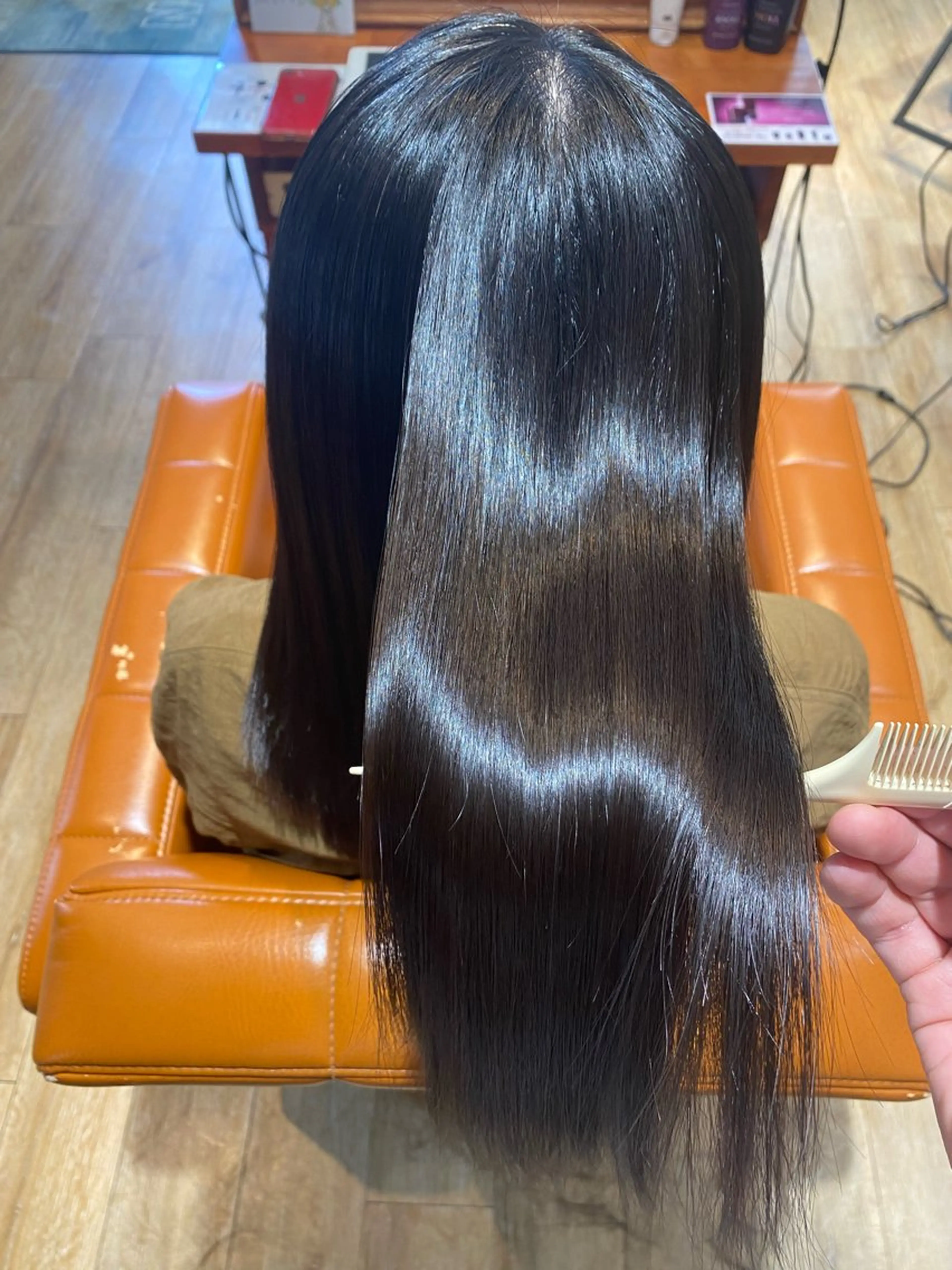 セミロング カット ヘアカラー 縮毛矯正 トリートメント 艶美髪マスター 店長✂︎YUKKEのヘアスタイル