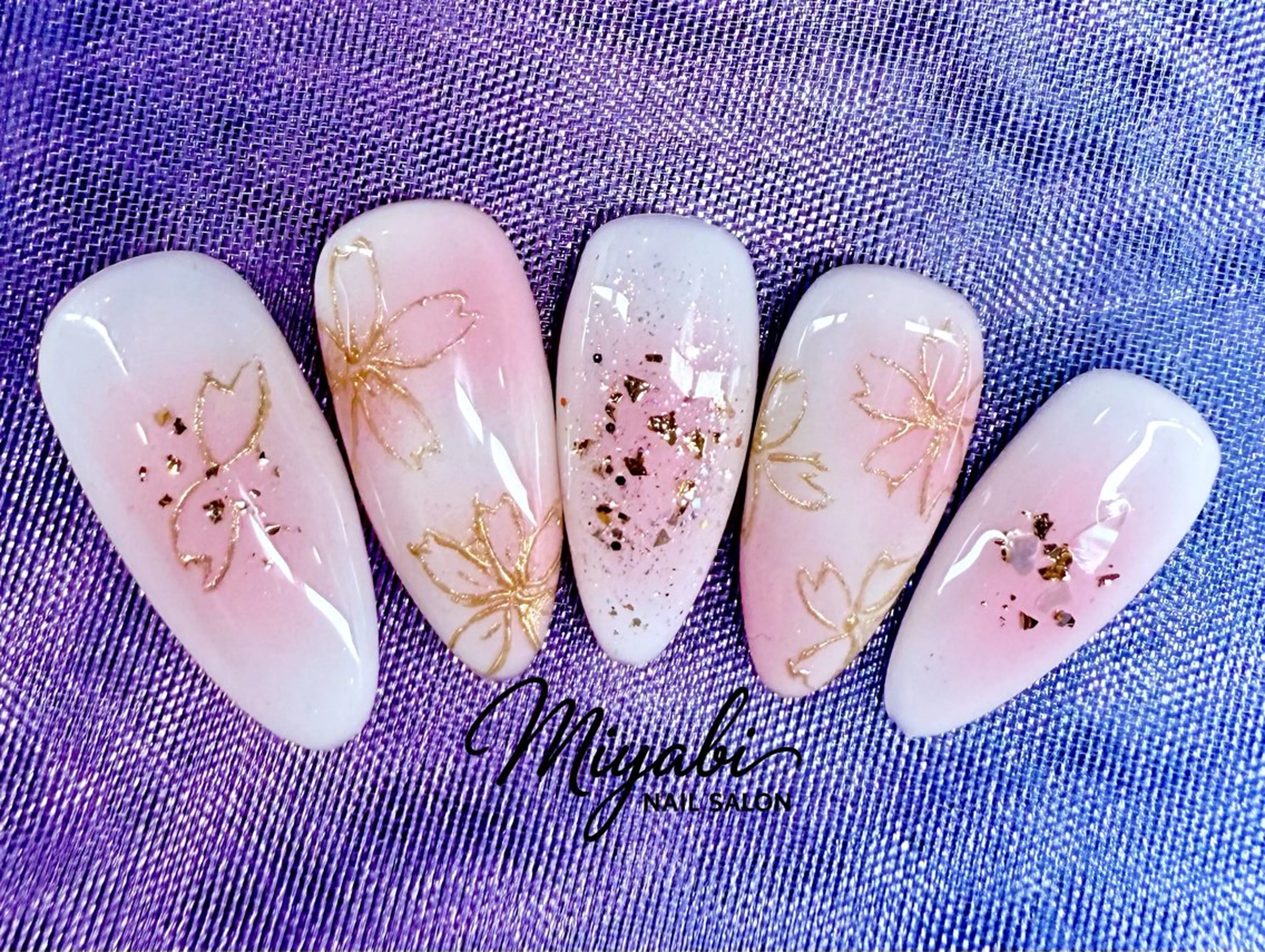 ネイル ハンドネイル ハンドケア 古賀 佳織のネイルデザイン