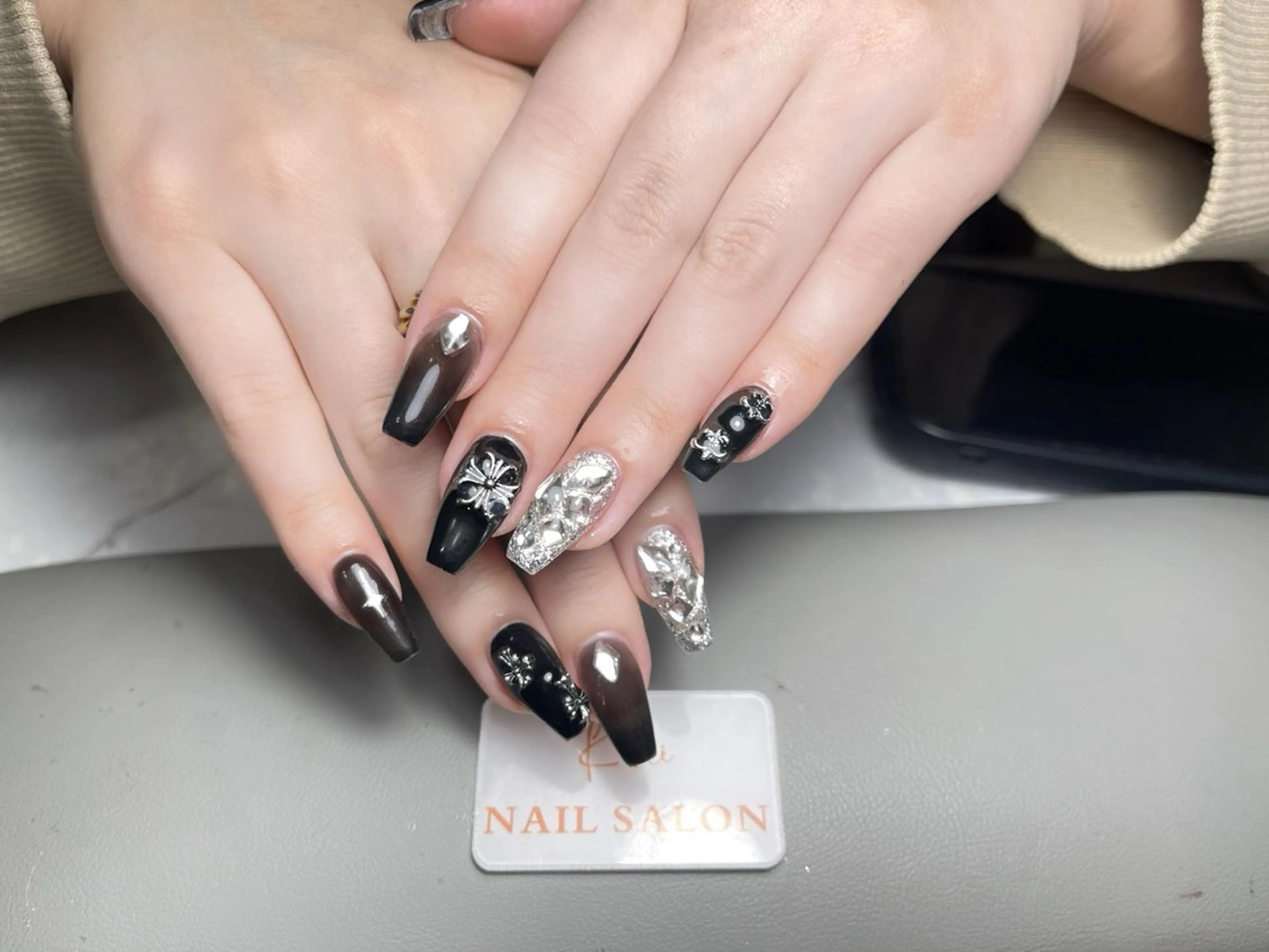 ネイル アートネイル フレンチネイル ジェルネイル グラデーション 韓国ネイル ハンドネイル 💕鈴木ユリ パラジェル/オフ無料のネイルデザイン