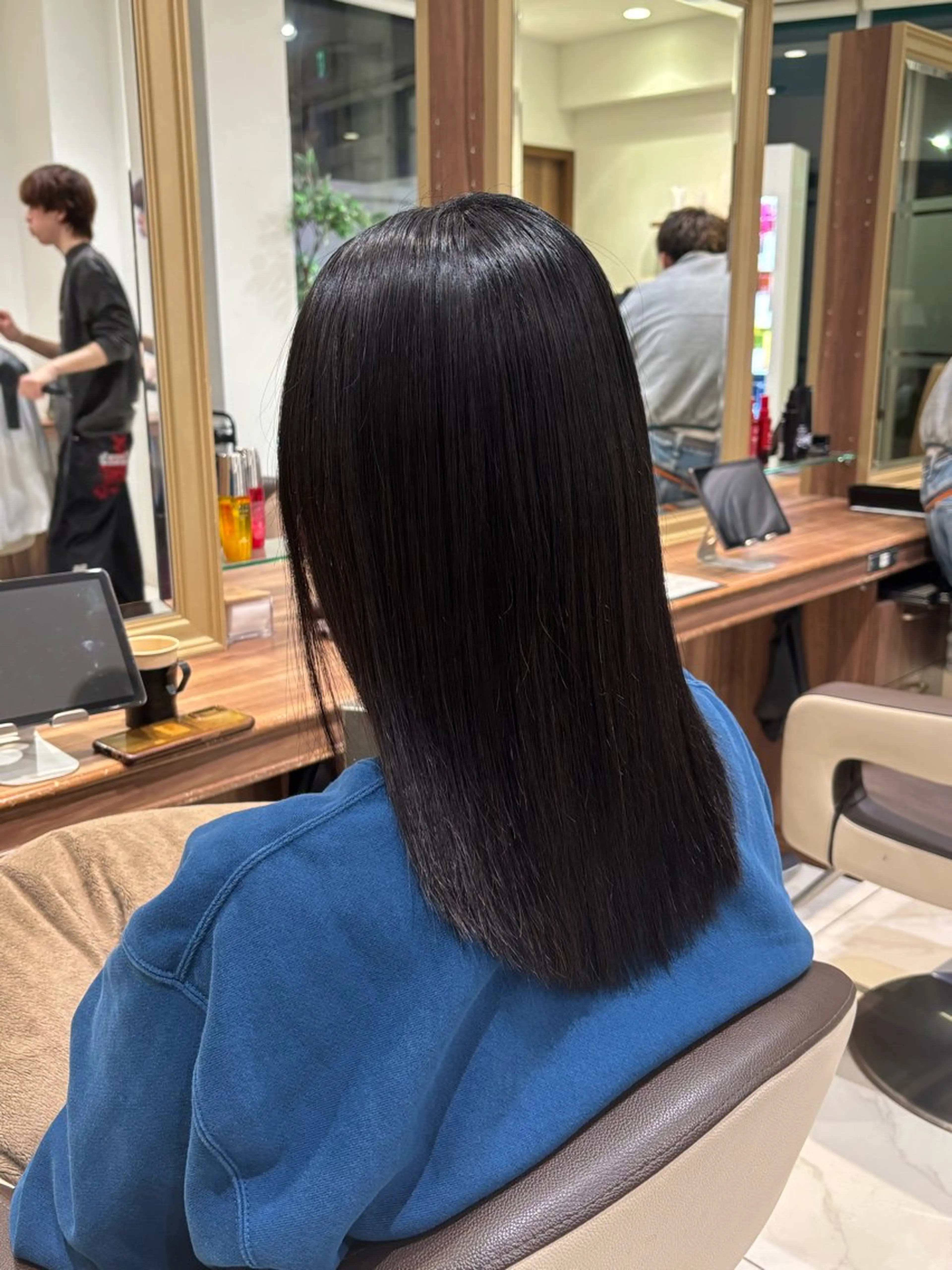 カラー Ash 平井 青木🤍のヘアスタイル