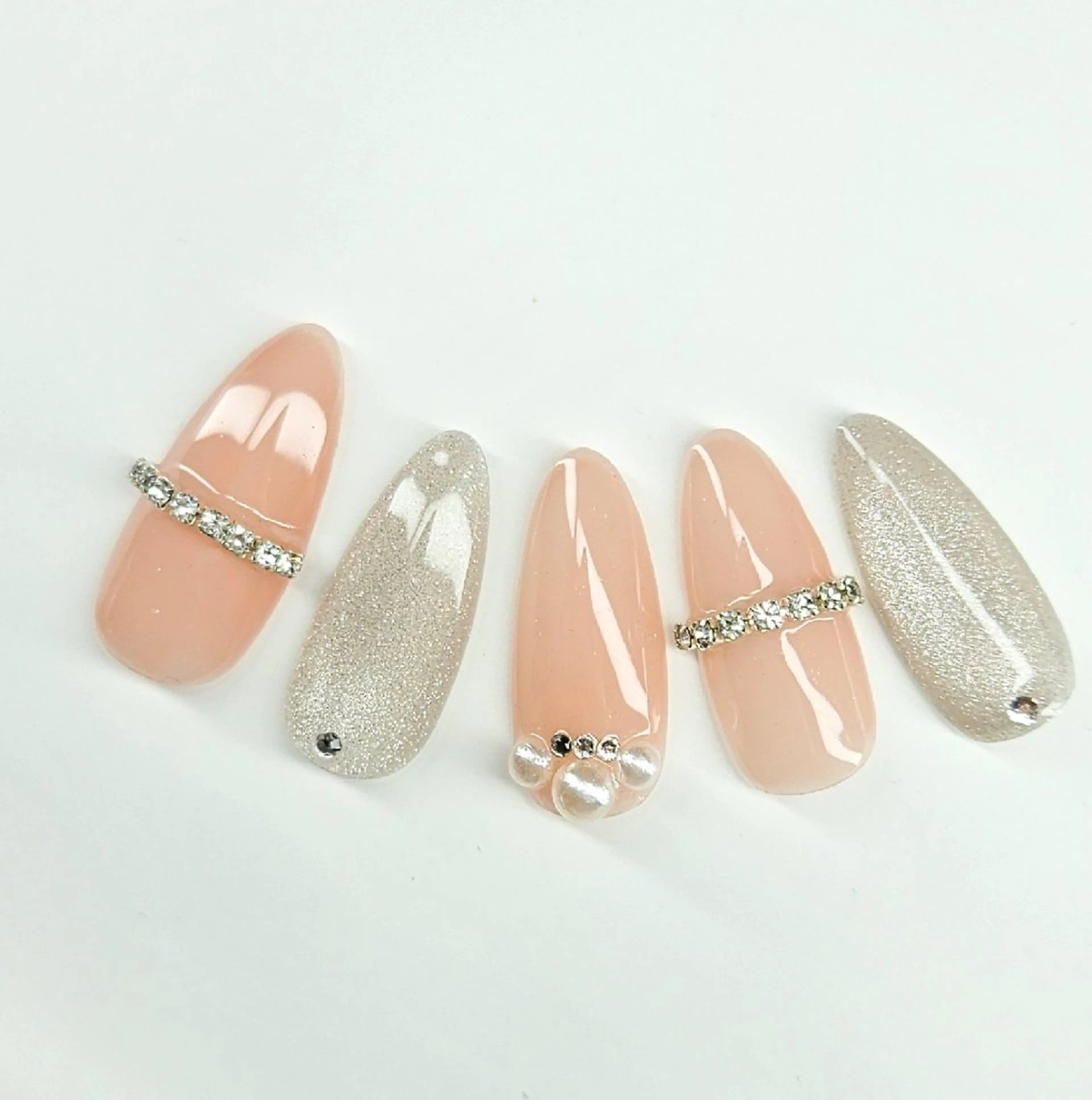 ネイル ハンドネイル 4/21🈳️🌷 永山瑞穂のネイルデザイン