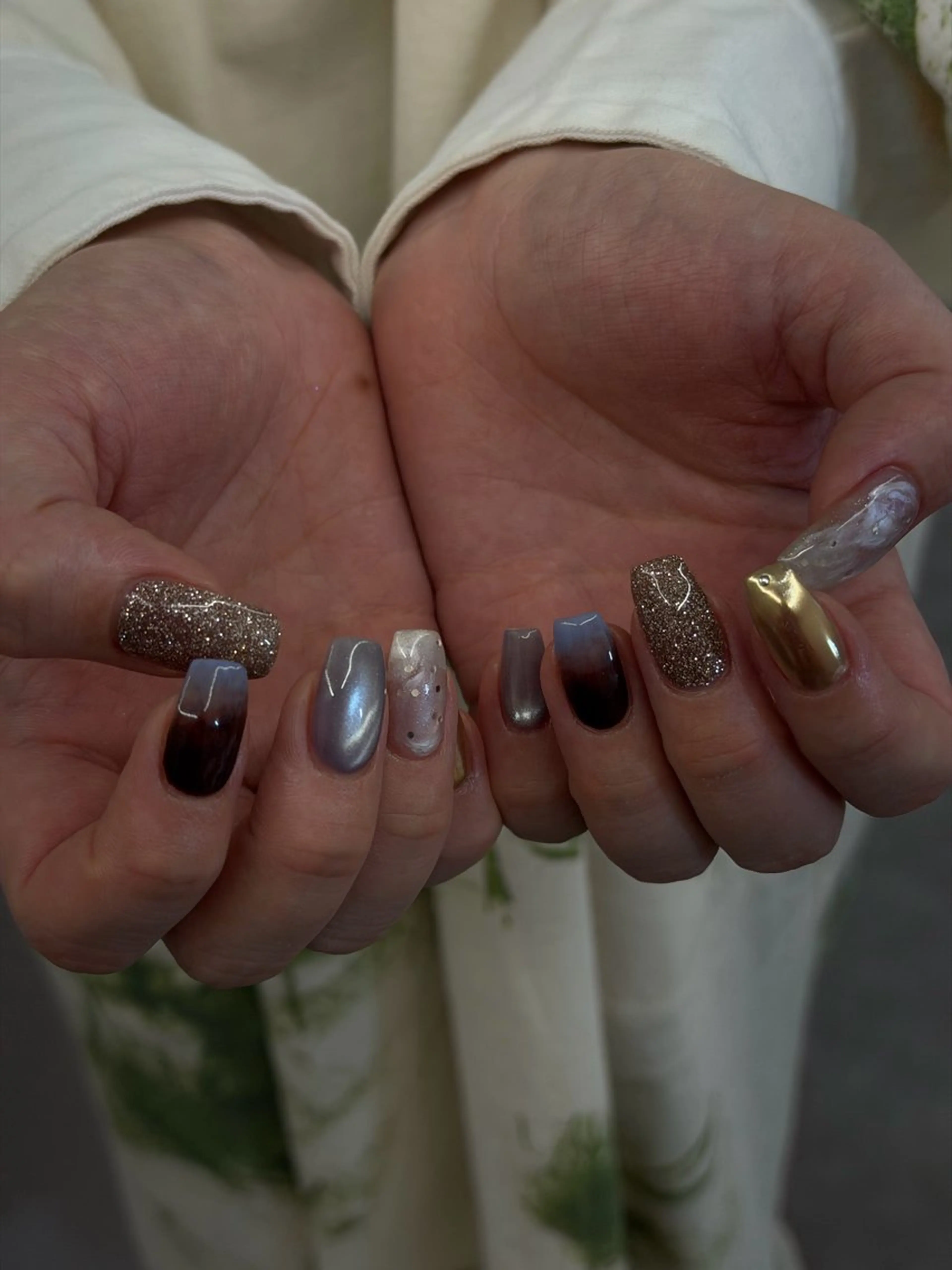 ネイル フラッシュネイル ジェルネイル マグネットネイル ミラーネイル ニュアンスネイル ハンドネイル ハンドケア Bana_ Nailのネイルデザイン