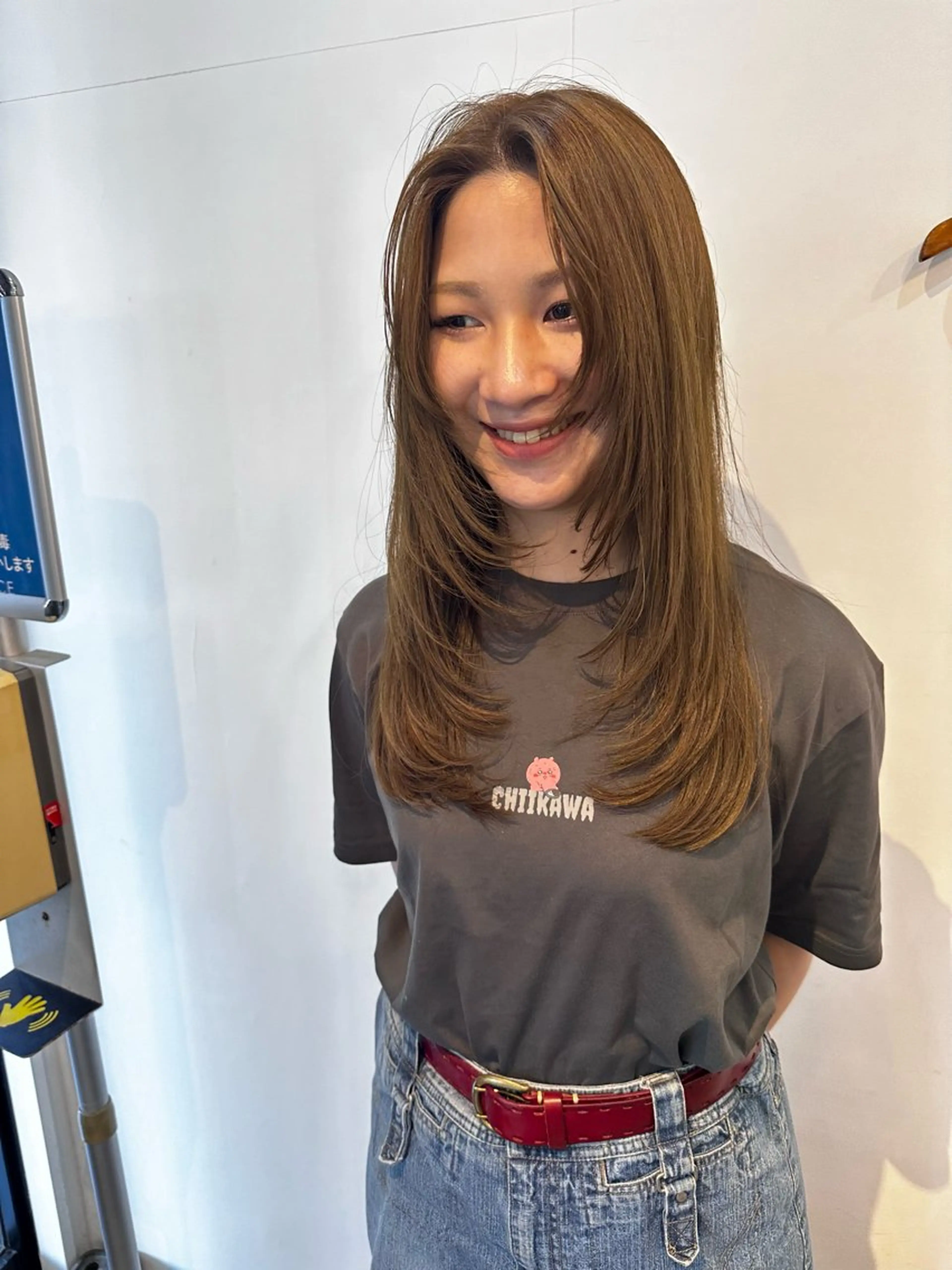 ロング カラー ベージュカラー レイヤーカット 林 南美のヘアスタイル