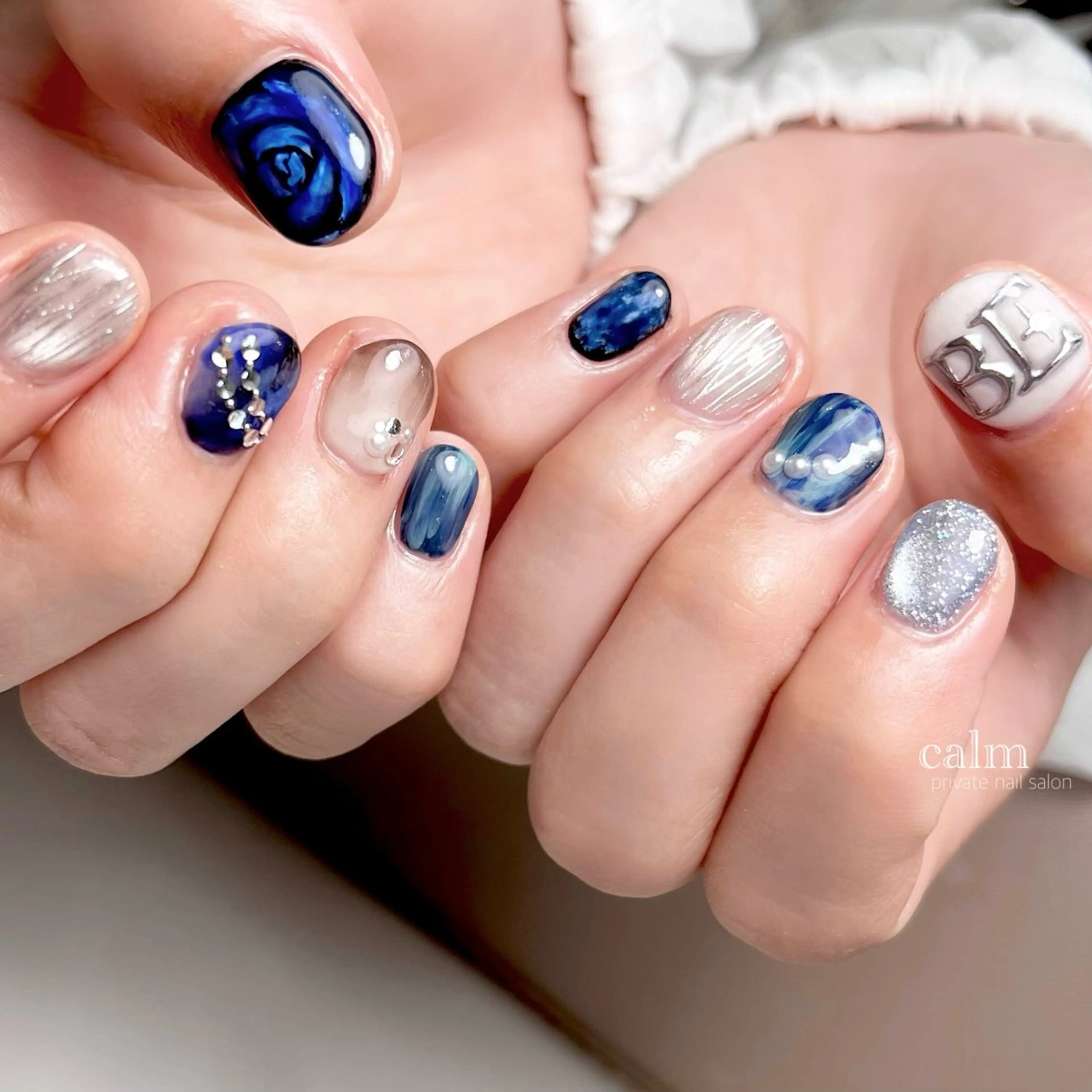 ネイル ハンドネイル calm 〔ｶｰﾑ〕のネイルデザイン