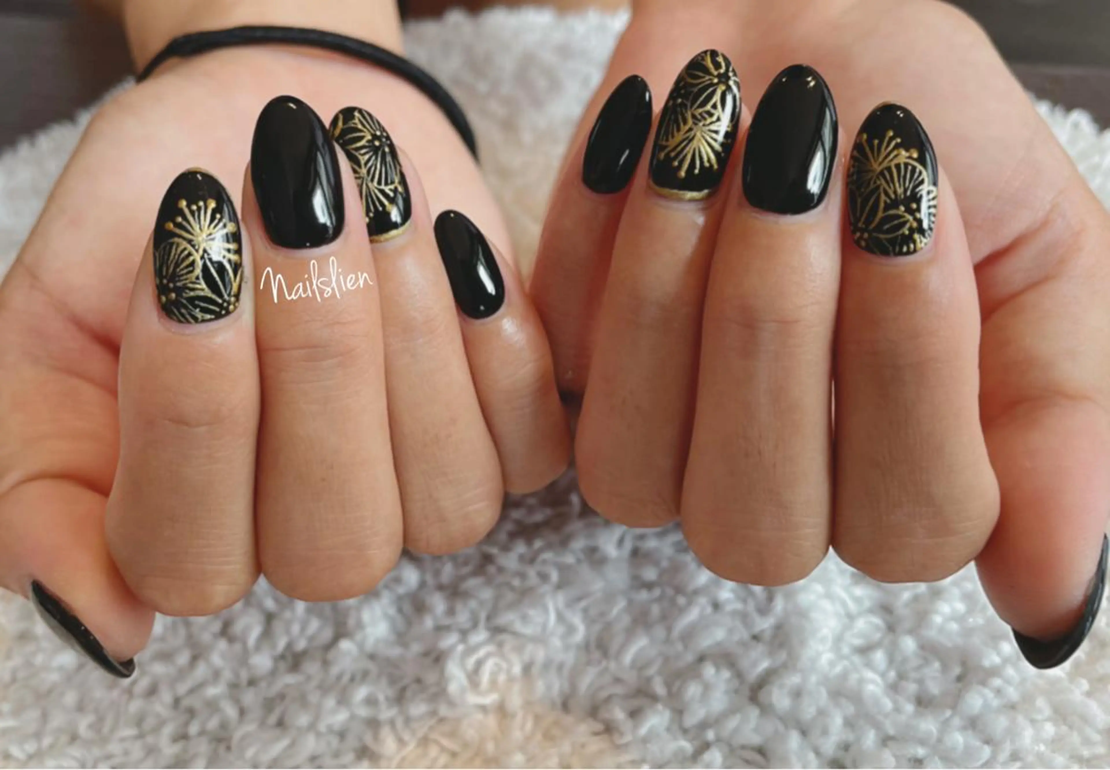 ネイル フラワーネイル ワンカラーネイル studio e n / RiNのネイルデザイン