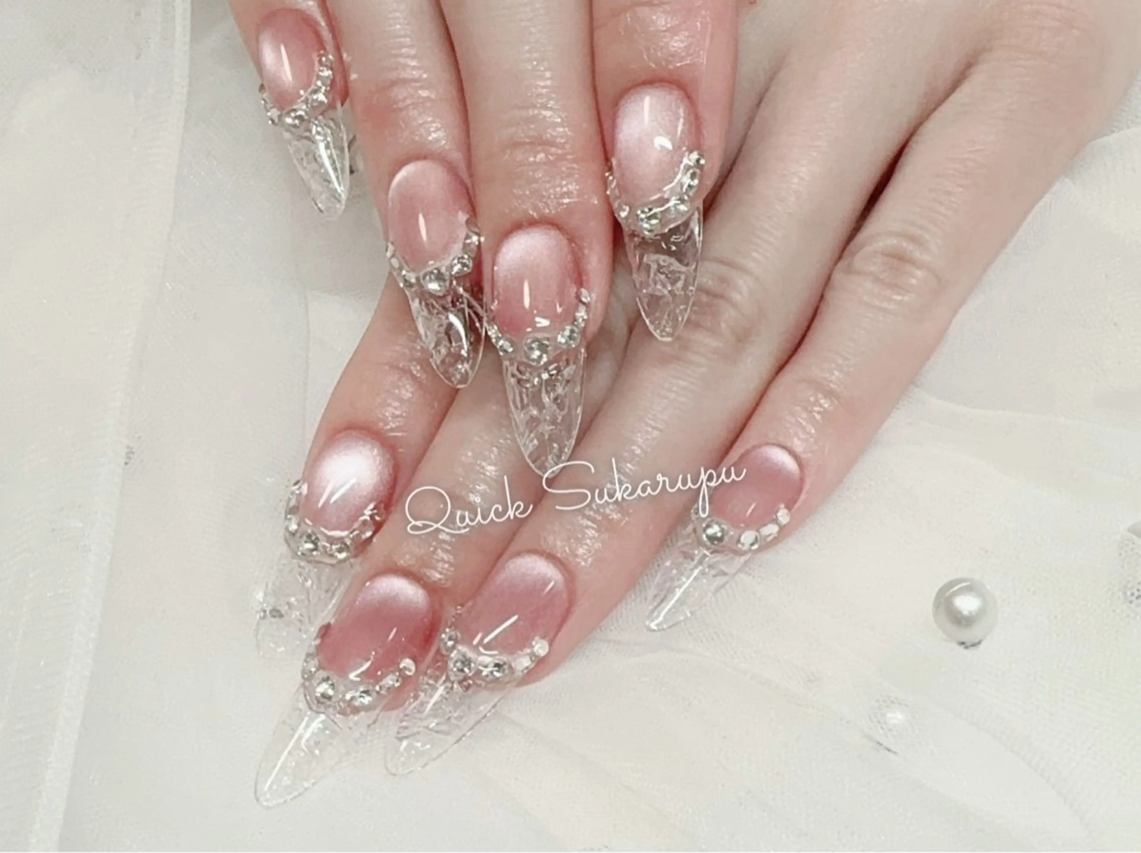ネイル フレンチネイル ガラスフレンチ Quick Sukarupu 高田馬場店所属・Quick Sukarupuのネイルデザイン