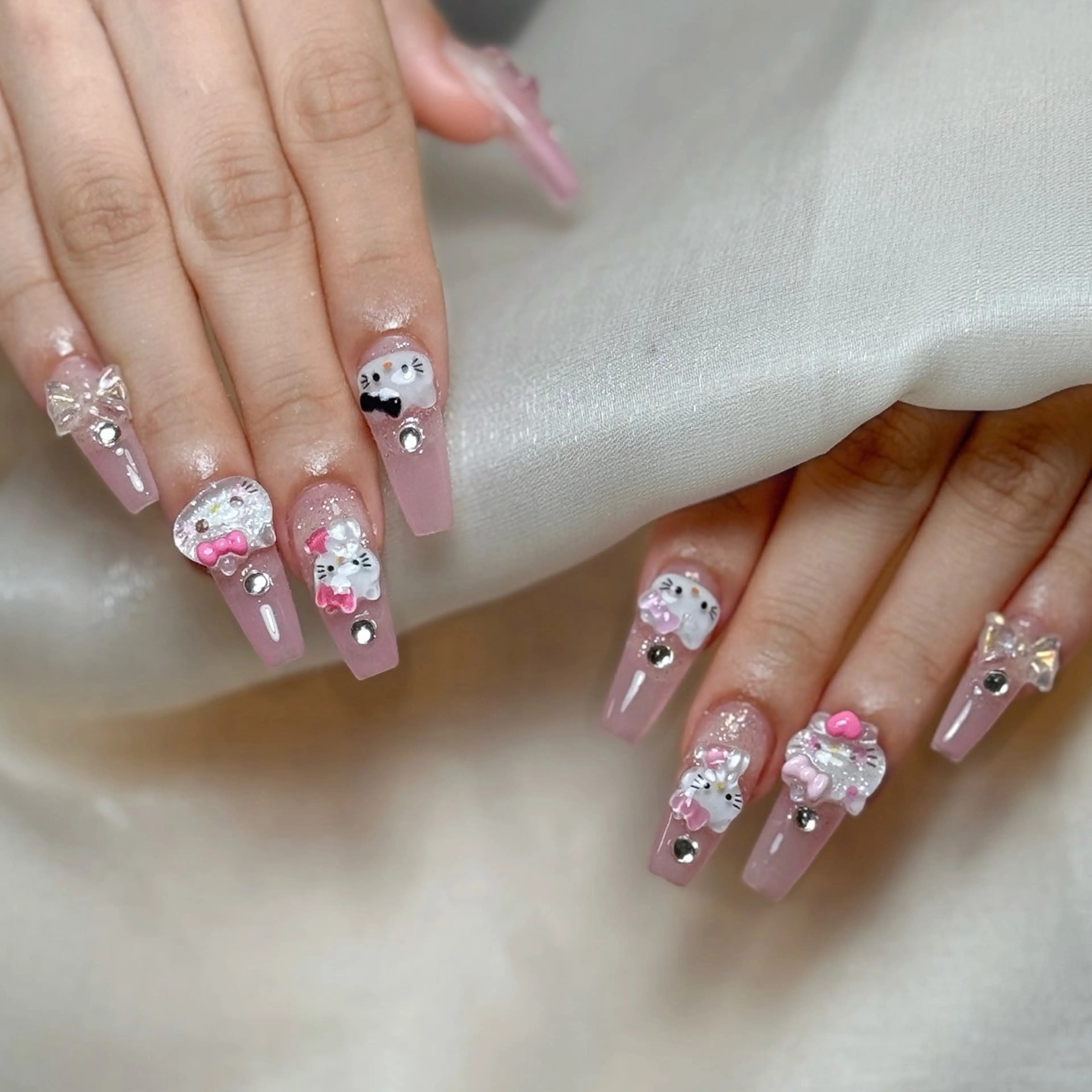 ネイル Maggie Nail🦩のネイルデザイン