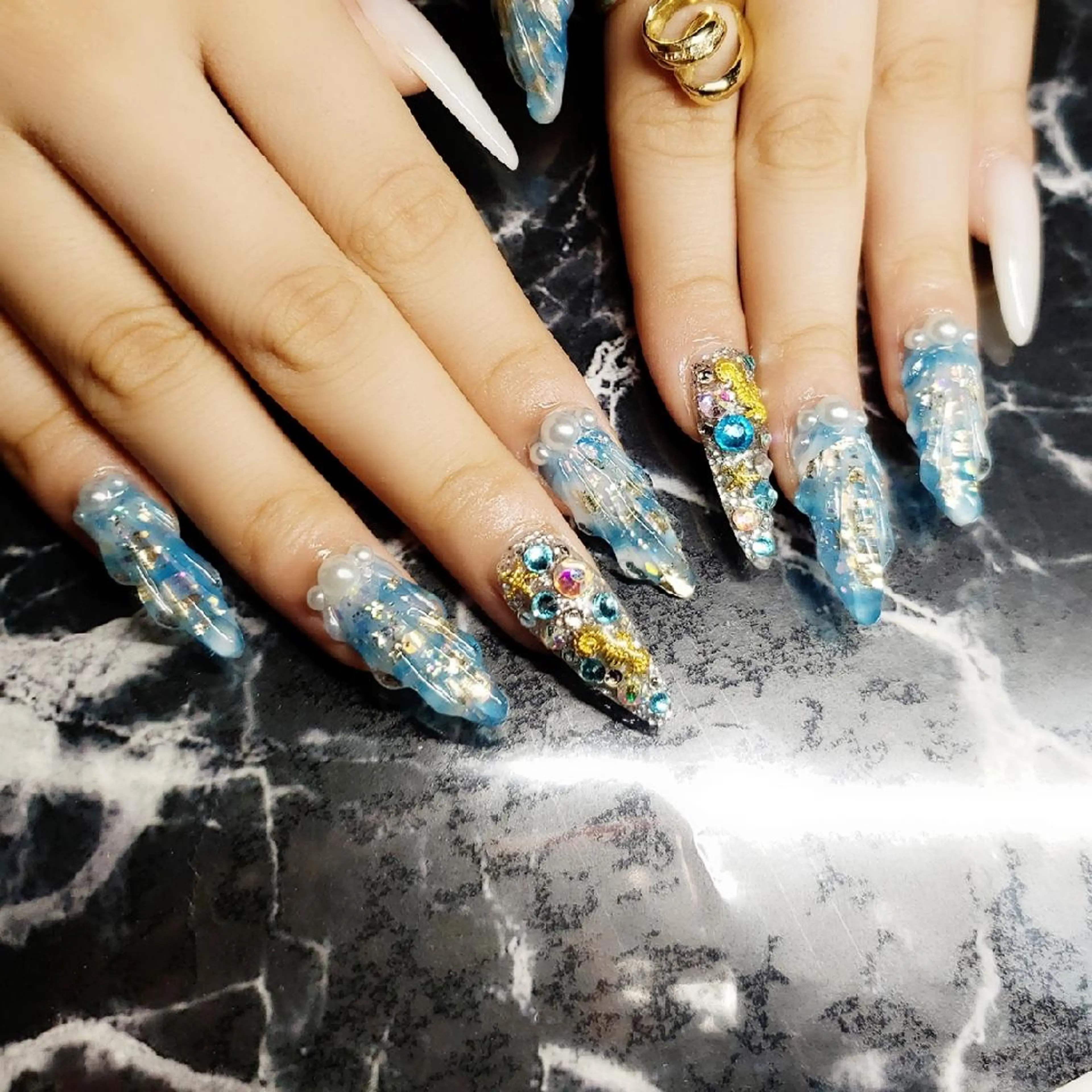 セミロング ネイル ハンドネイル クロキ 。のネイルデザイン