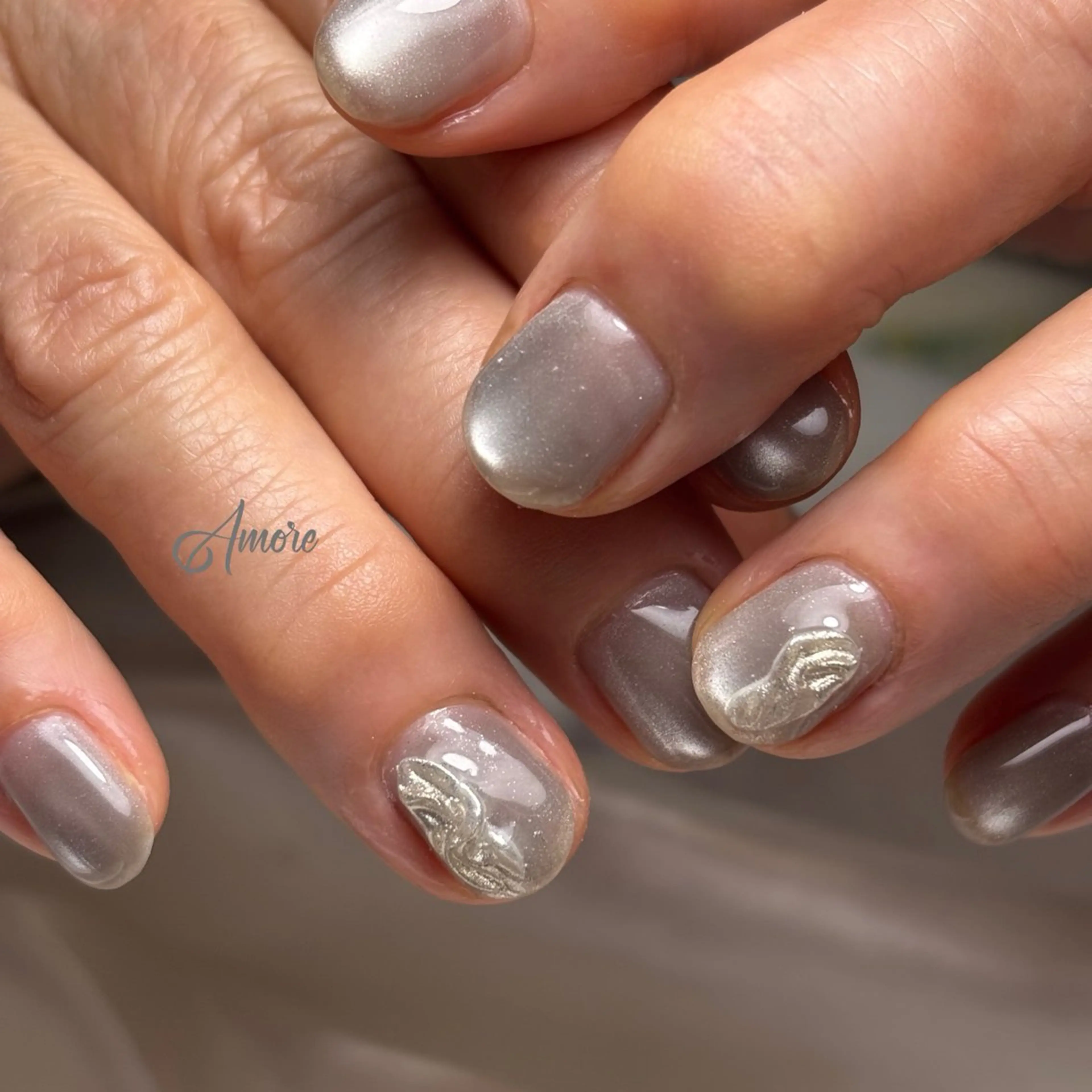 ネイル ジェルネイル キラキラネイル 韓国ネイル マグネットネイル パラジェル You kyehwaのネイルデザイン