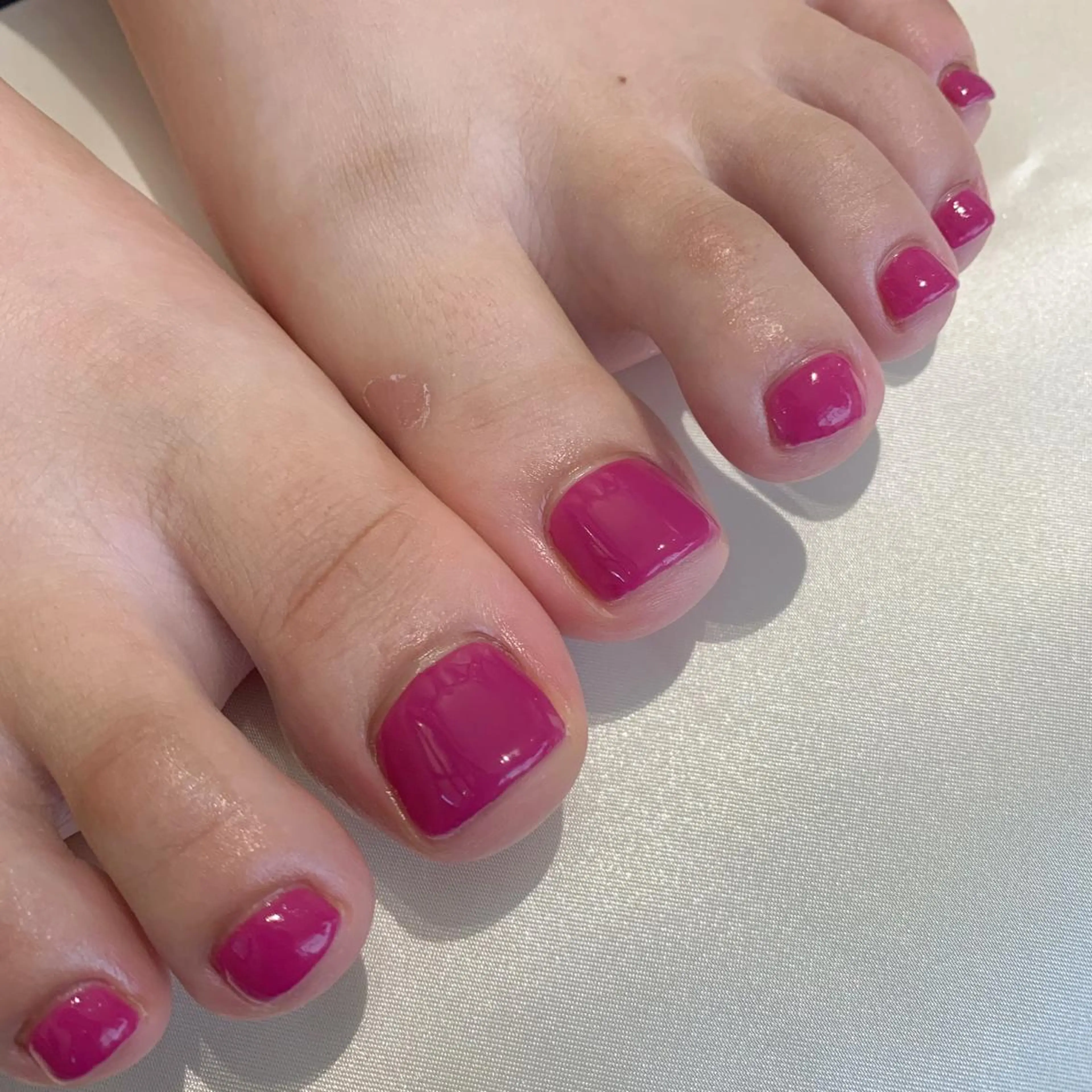 ネイル フットネイル ジェルネイル ワンカラーネイル パラジェル フットネイル 鈴木 里奈のネイルデザイン