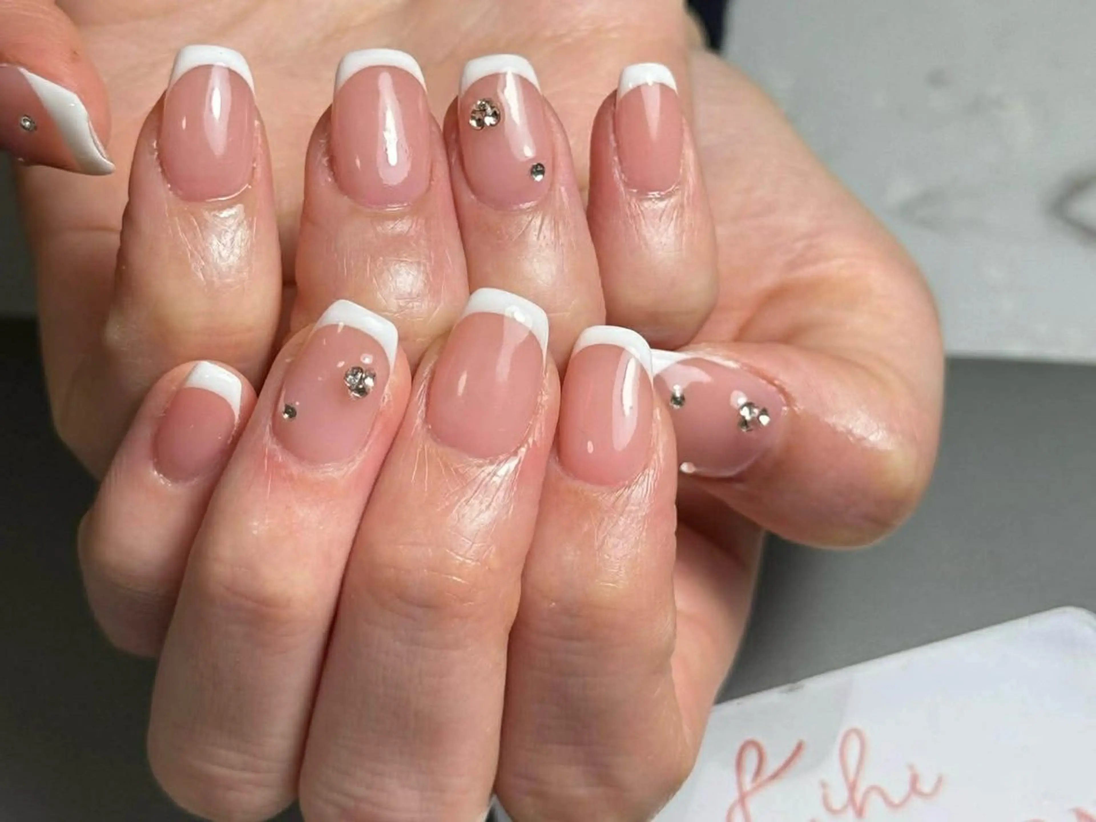 ネイル アートネイル フレンチネイル ジェルネイル グラデーション 韓国ネイル ハンドネイル 💕鈴木ユリ パラジェル/オフ無料のネイルデザイン