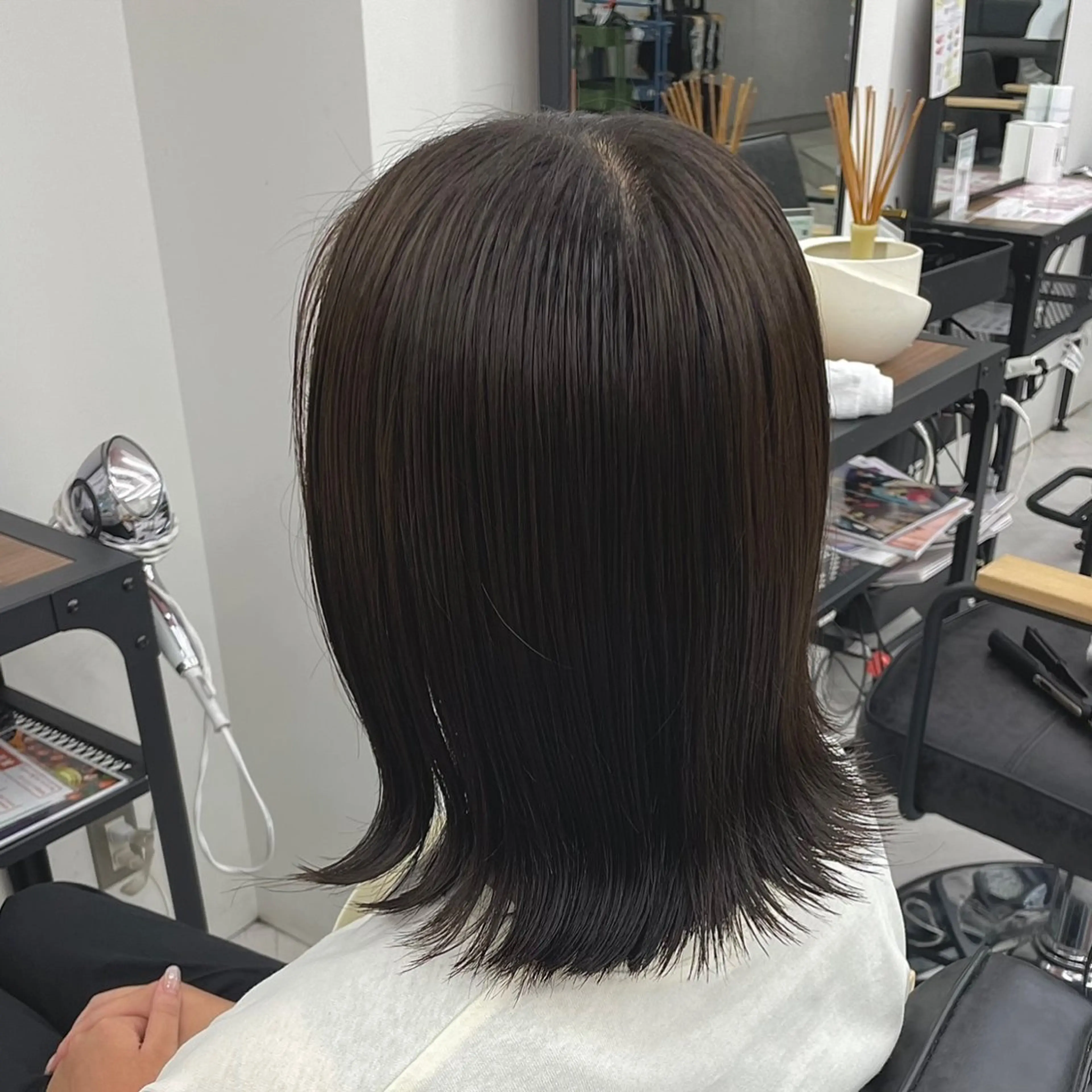 セミロング カラー パーマ ヘアアレンジ メンズ トリートメント mona/ ストレートスタイル✨のヘアスタイル