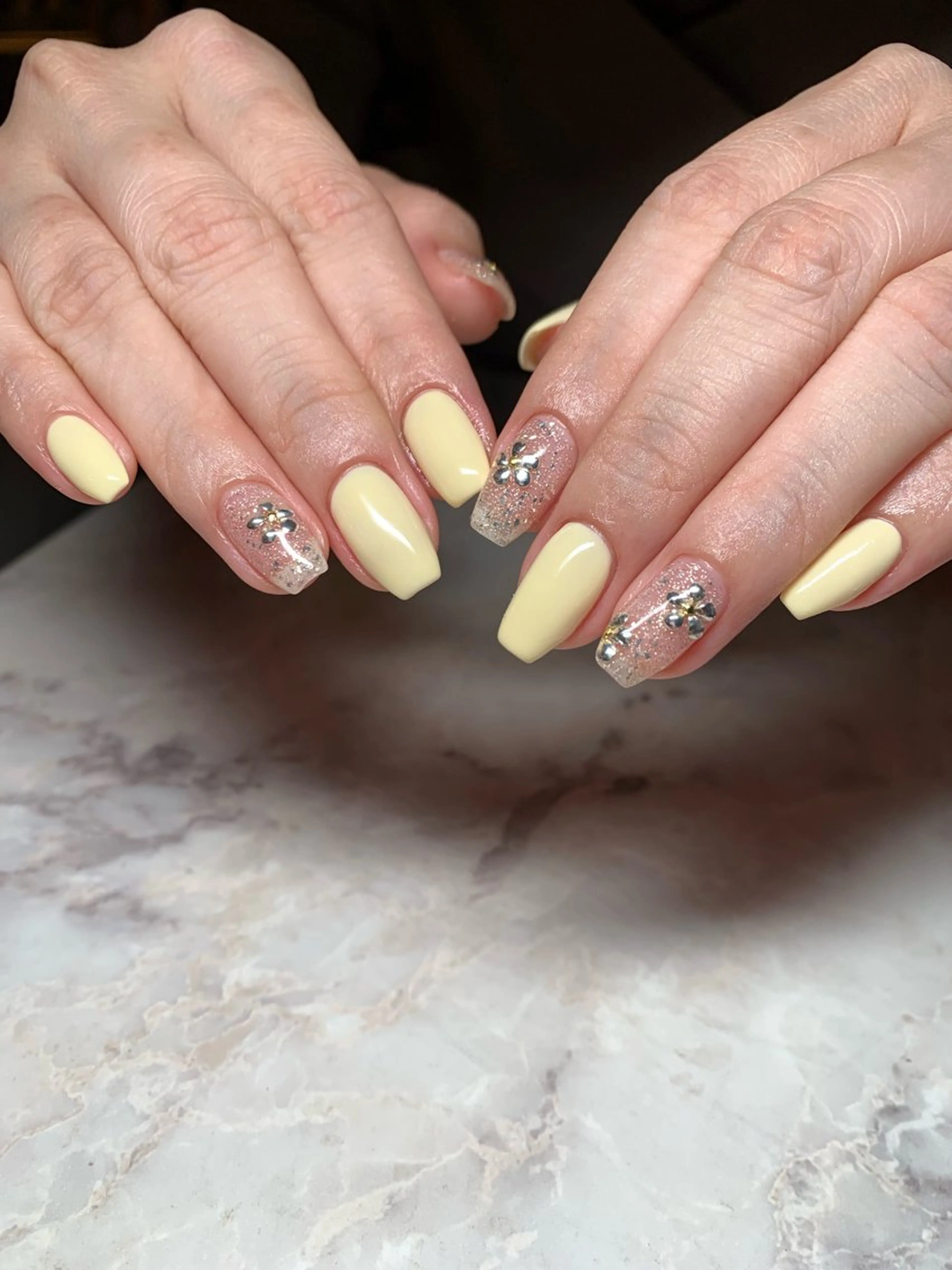 ネイル ハンドネイル gingaginga所属・shinjuku💐 Ayaのネイルデザイン