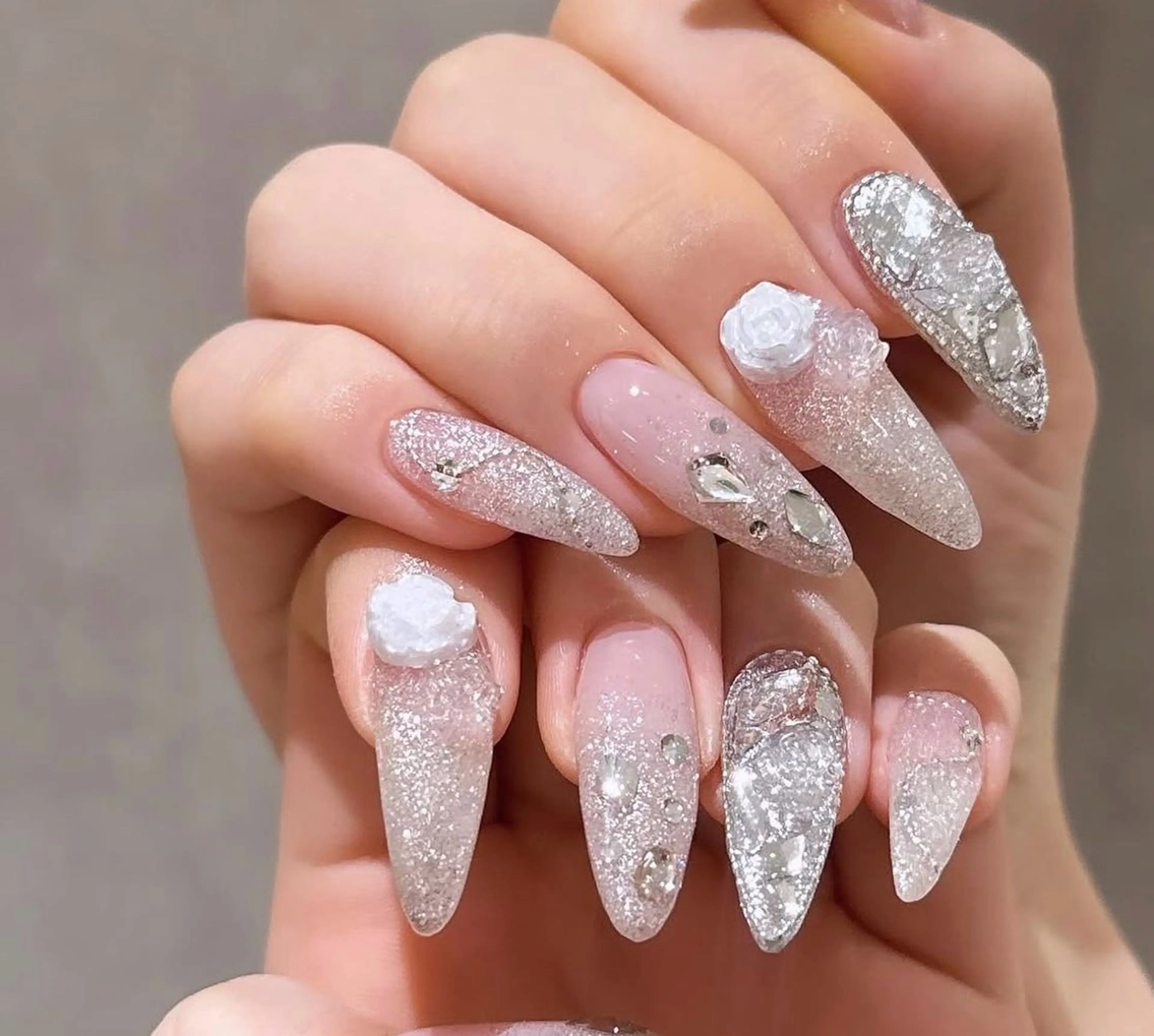 ネイル アートネイル フレンチネイル ジェルネイル ニュアンスネイル オフィスネイル ハンドネイル Ryunail所属・Ryu Nail NekoChanのネイルデザイン