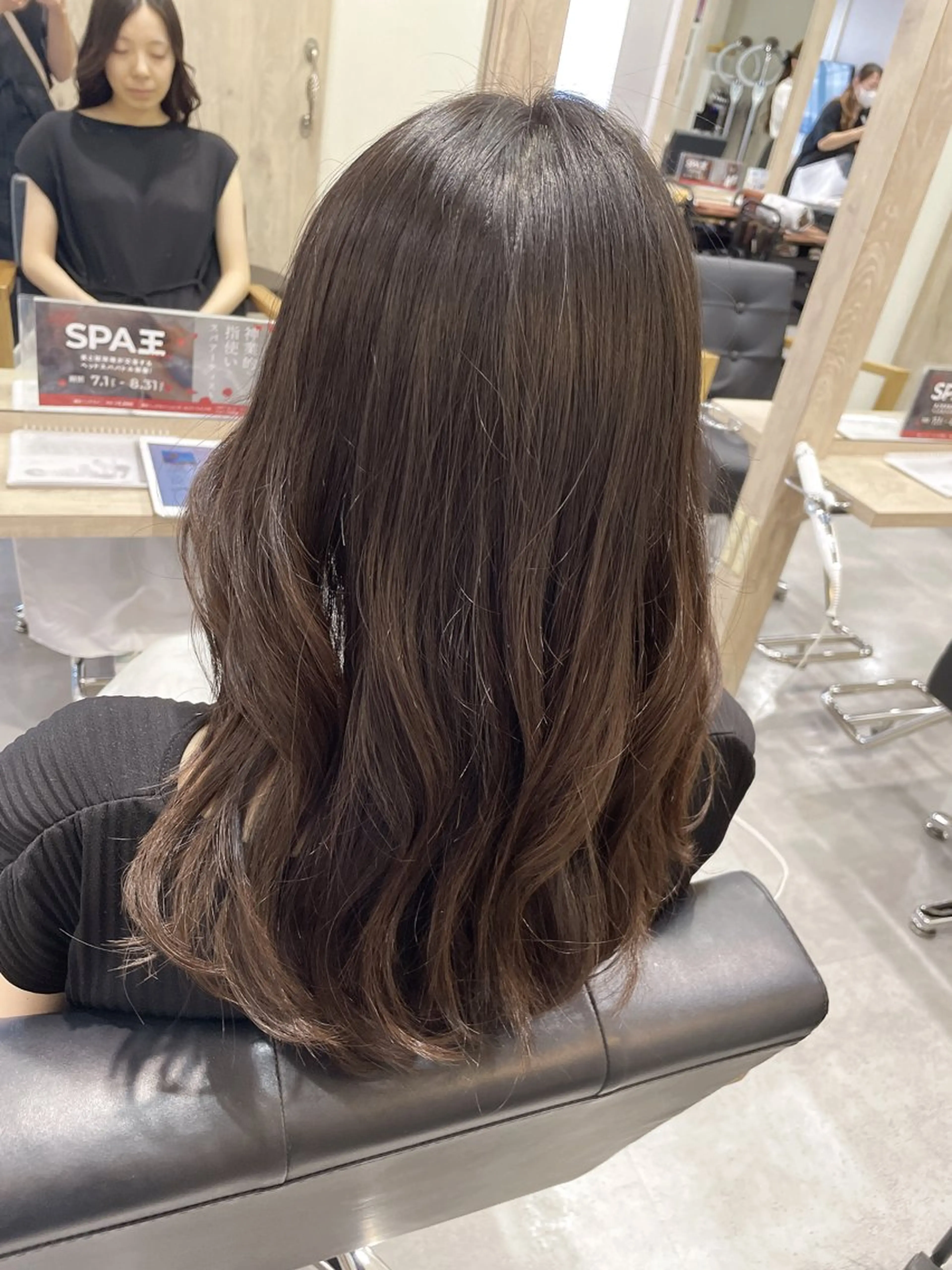 ロング 永田 まどかのヘアスタイル