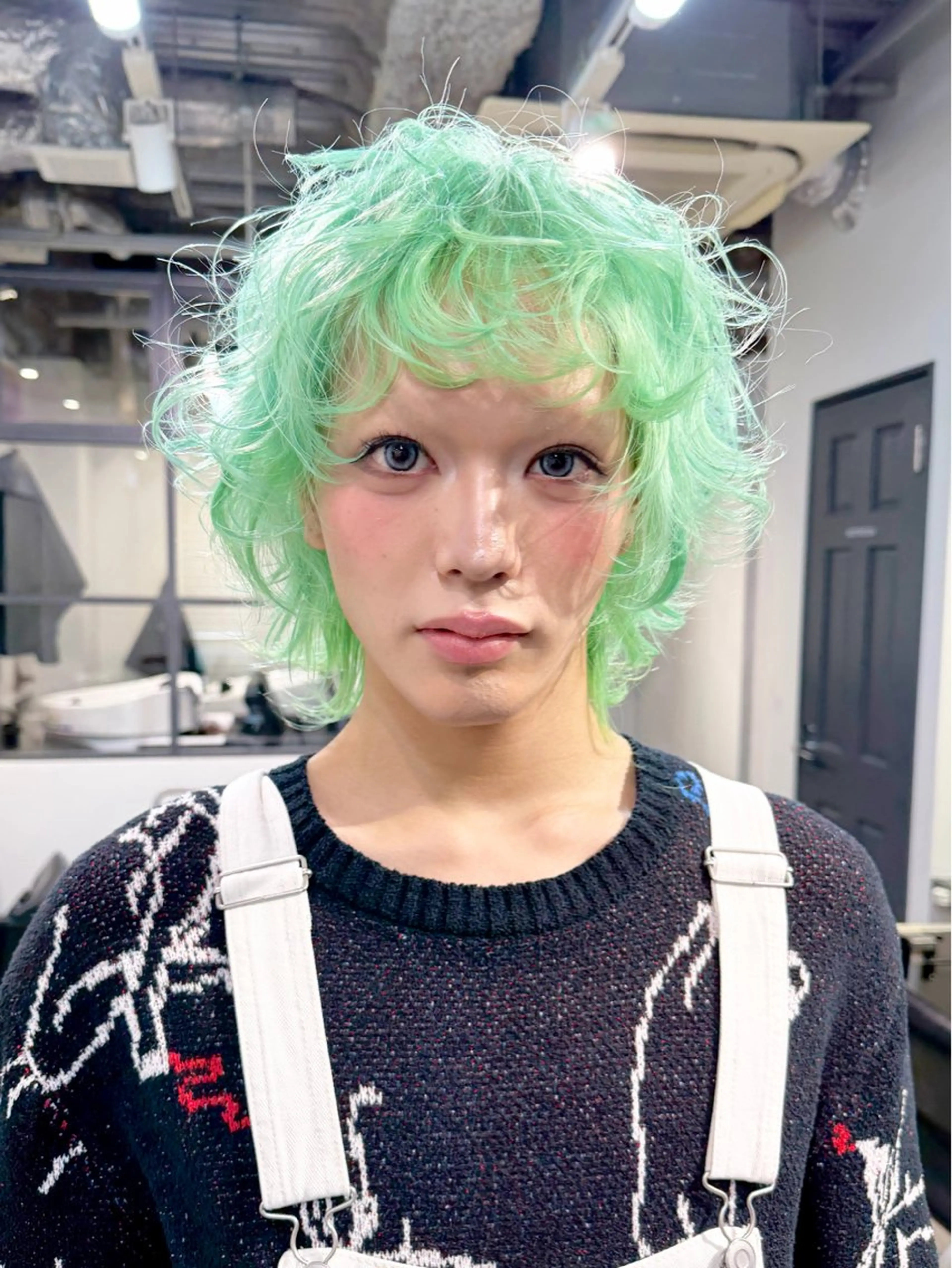 ミディアム カラー カット ヘアカラー トリートメント kai .のヘアスタイル