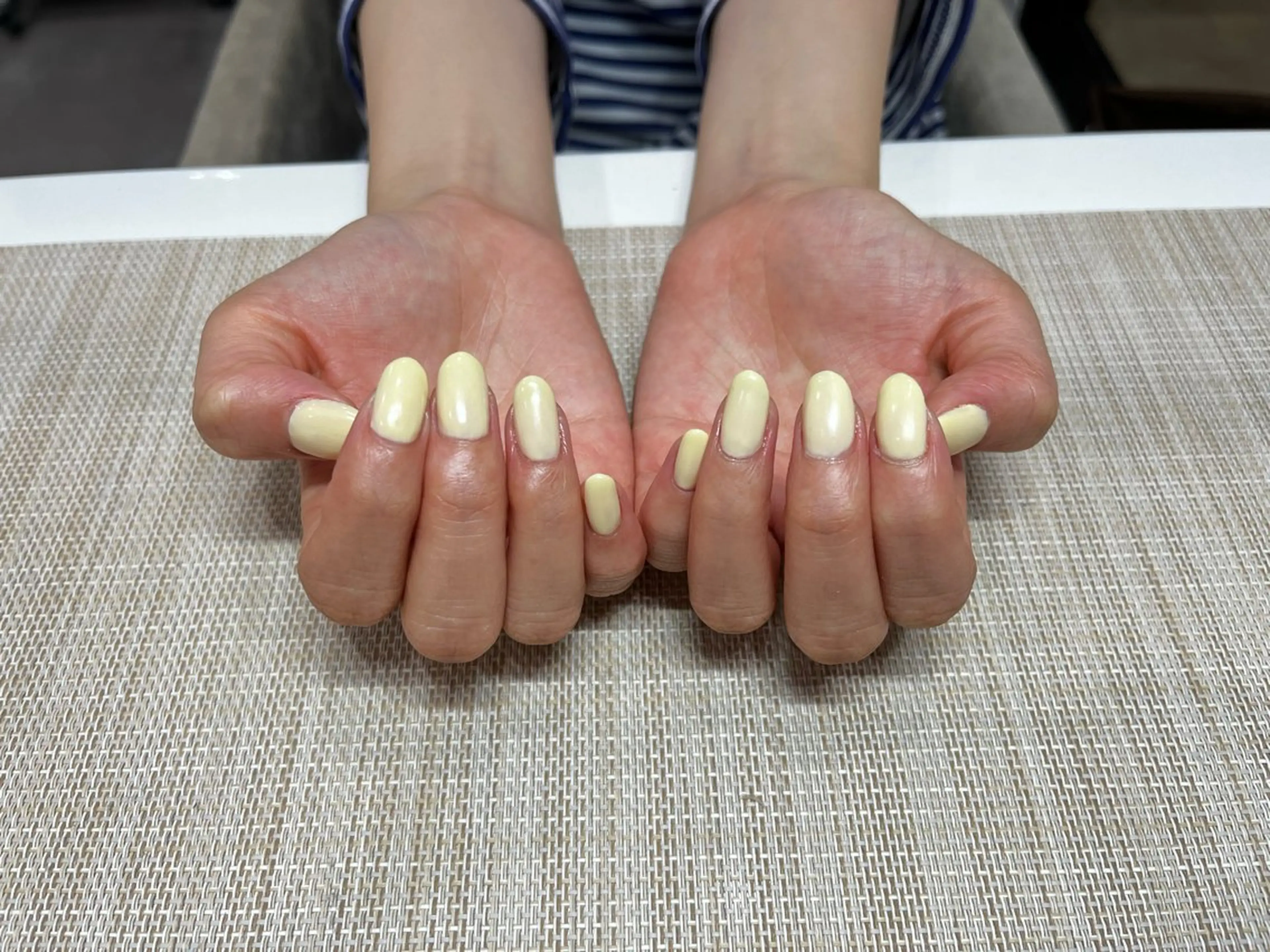 ネイル 持ち込み ワンカラーネイル 夏ネイル ホワイト プライベートサロン N's Nailのネイルデザイン