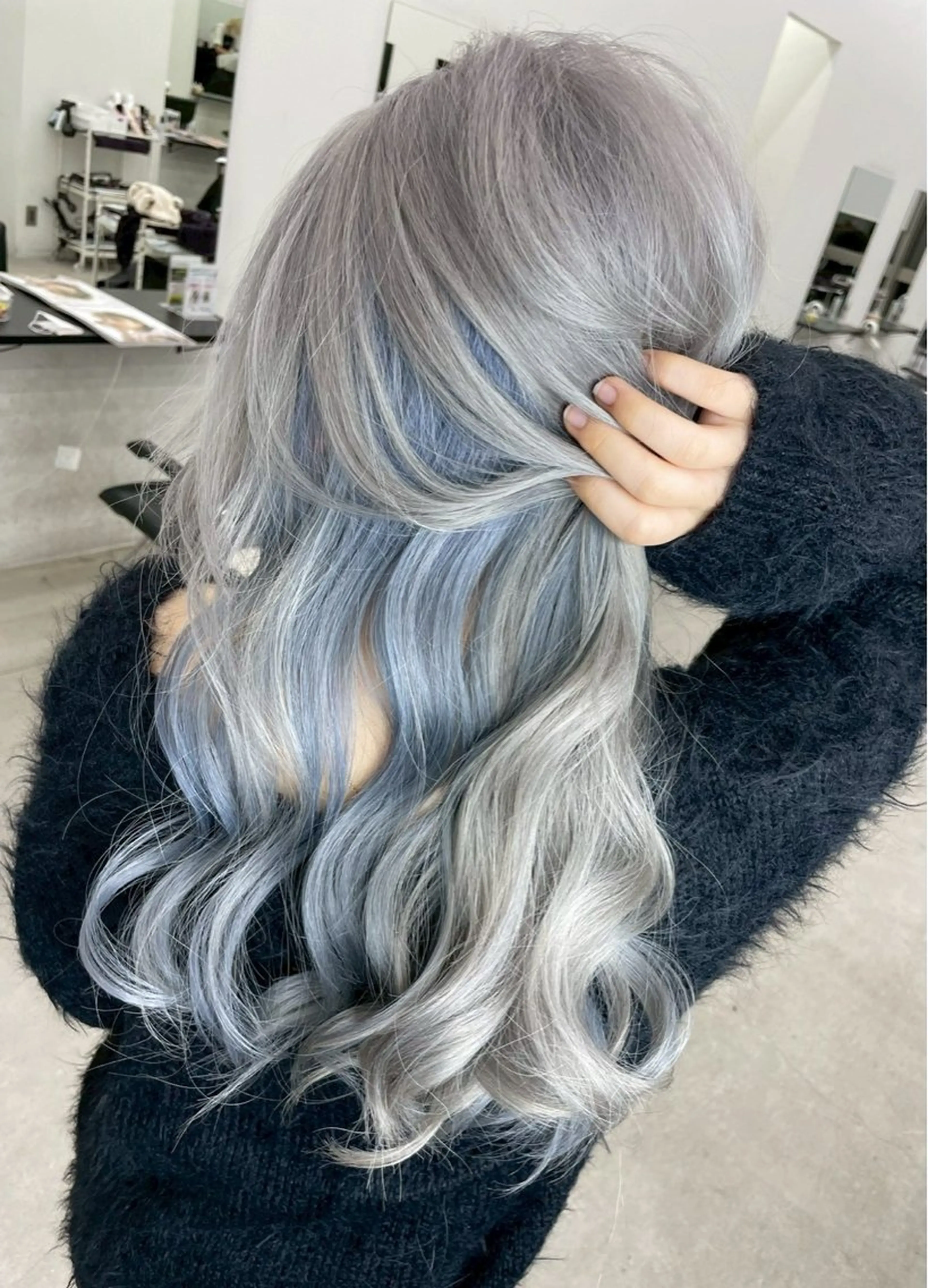ロング カラー ヘアカラー トリートメント 大平 琶月のヘアスタイル