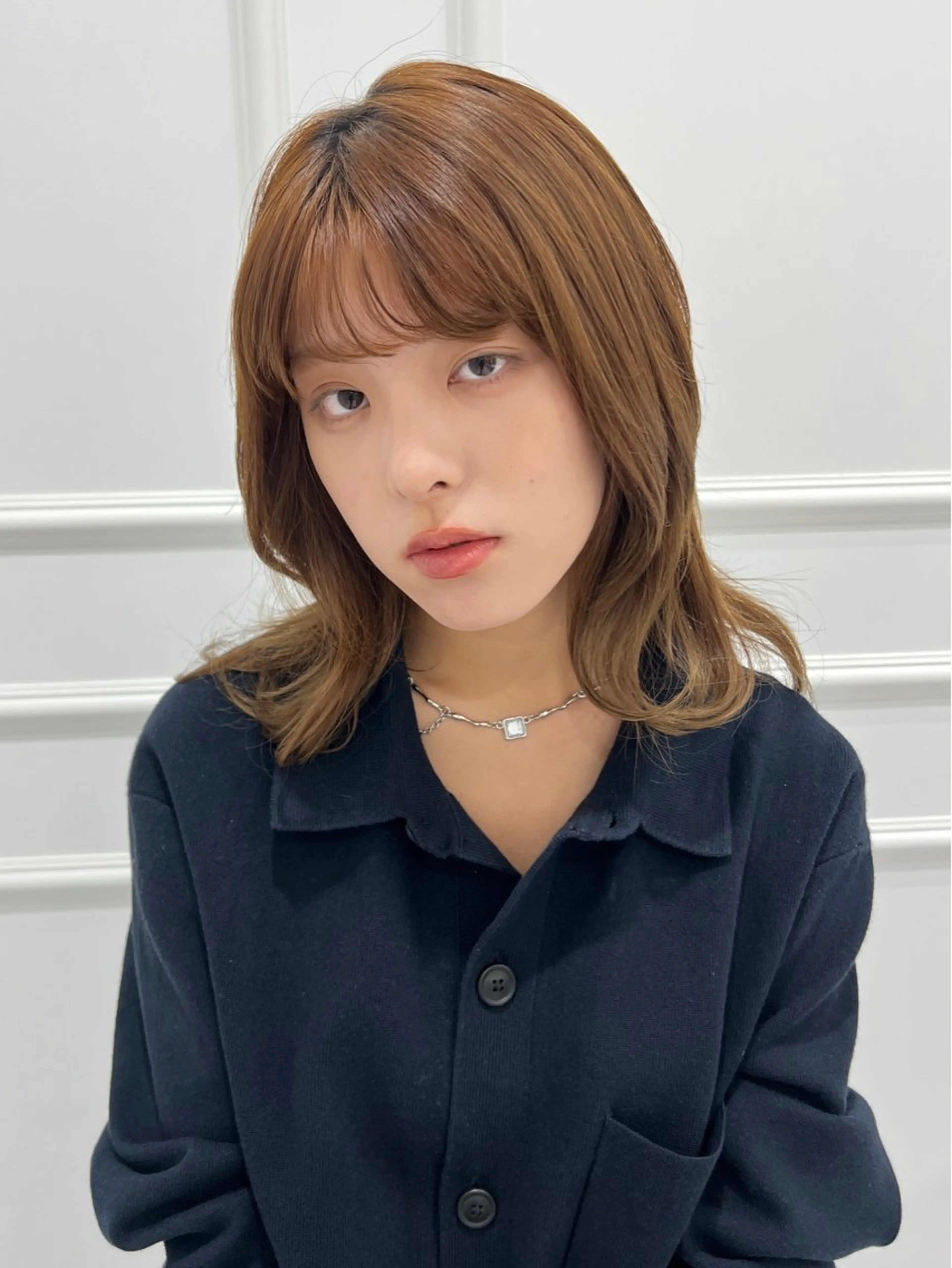 ミディアム くびれヘア 顔まわりレイヤー 韓国風ヘア くびれレイヤー レイヤーカット カット ヘアカラー トリートメント 高木 麻知子のヘアスタイル