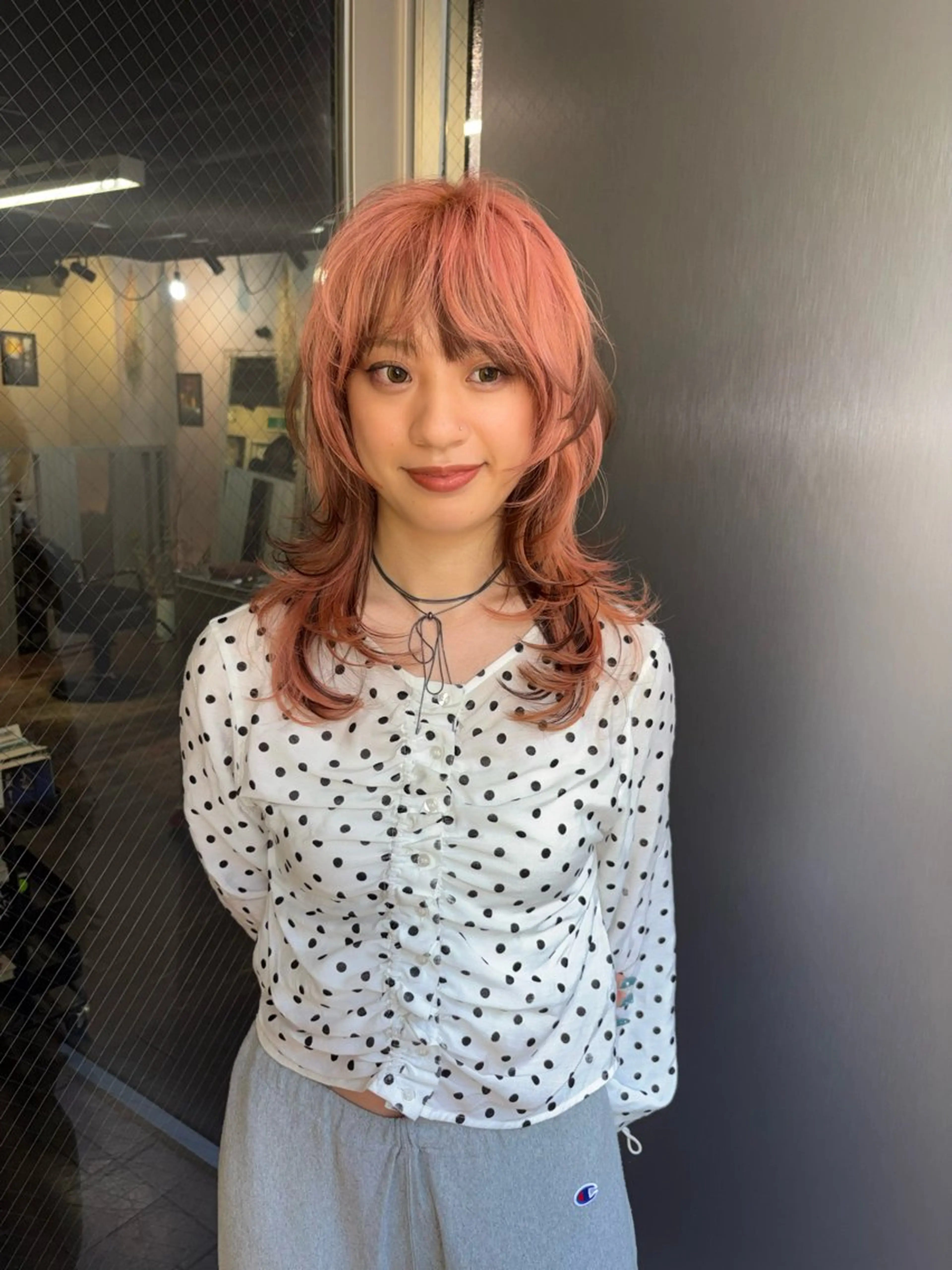 ミディアム カット ヘアカラー 心斎橋/デザインカラ ー/海外風/ナツミのヘアスタイル