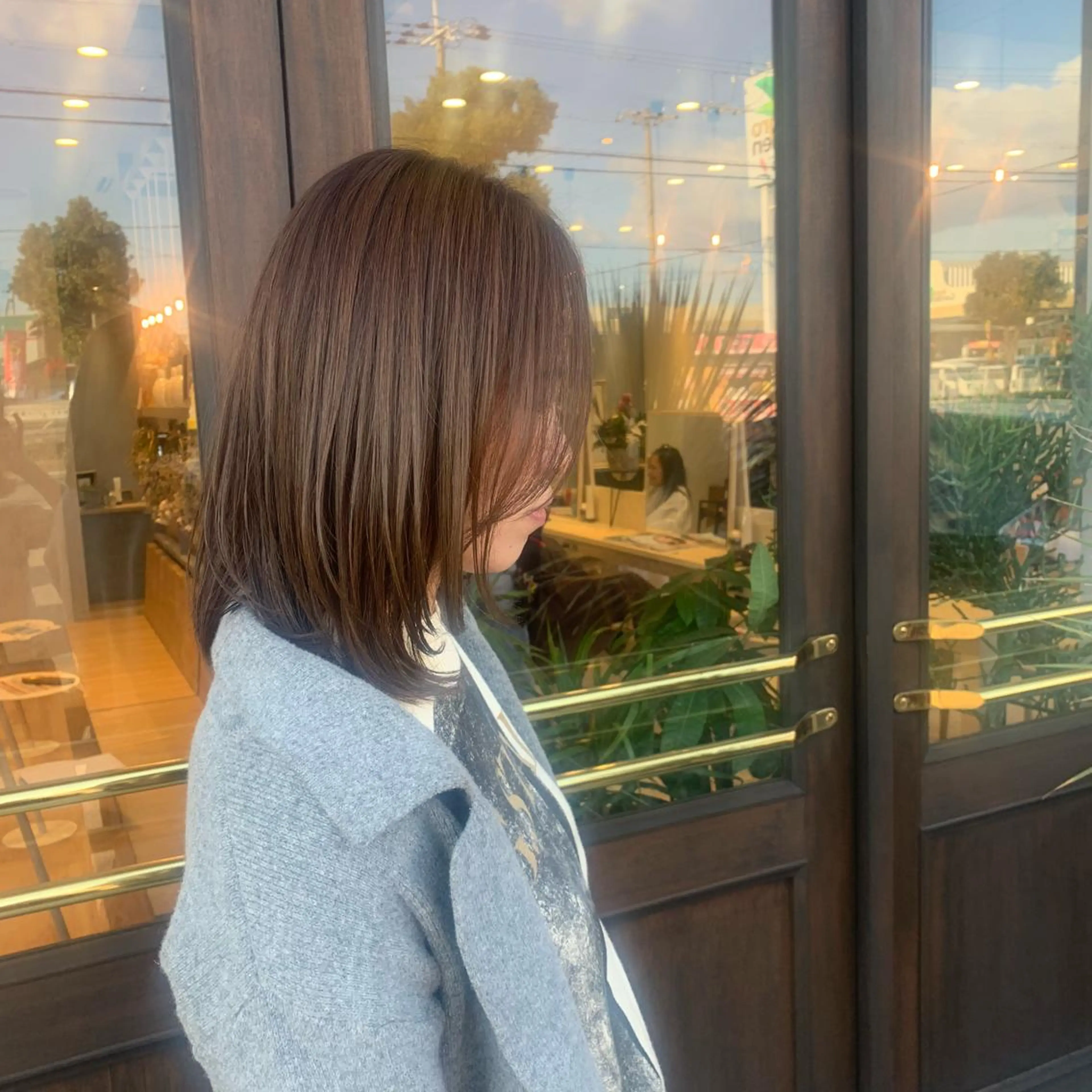 セミロング カラー mu ku.のヘアスタイル