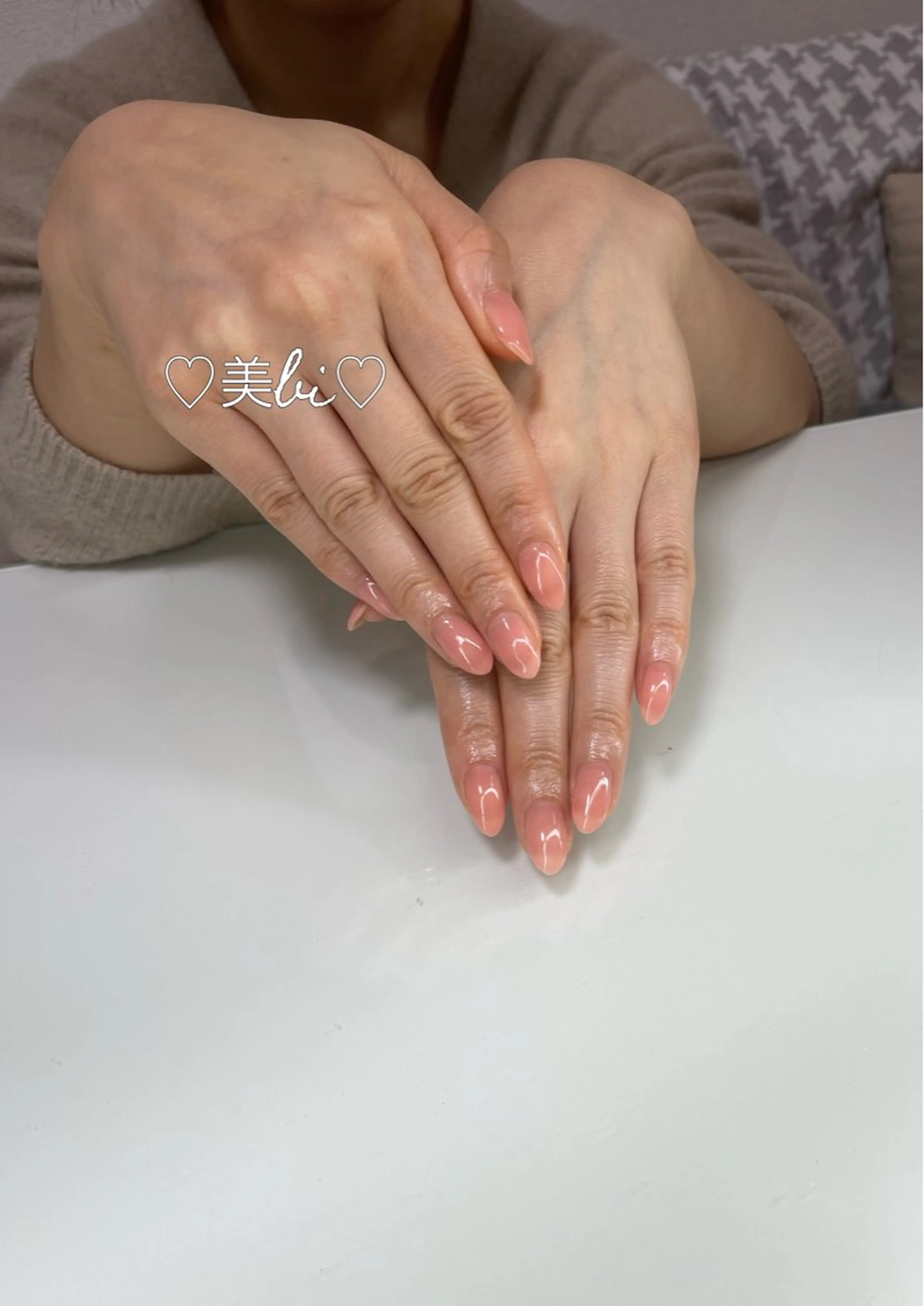 ネイル アートネイル フラッシュネイル ラメ(グリッター) ワンカラーネイル シルバー ♡Bivi♡自爪に 優しいネイルサロンのネイルデザイン