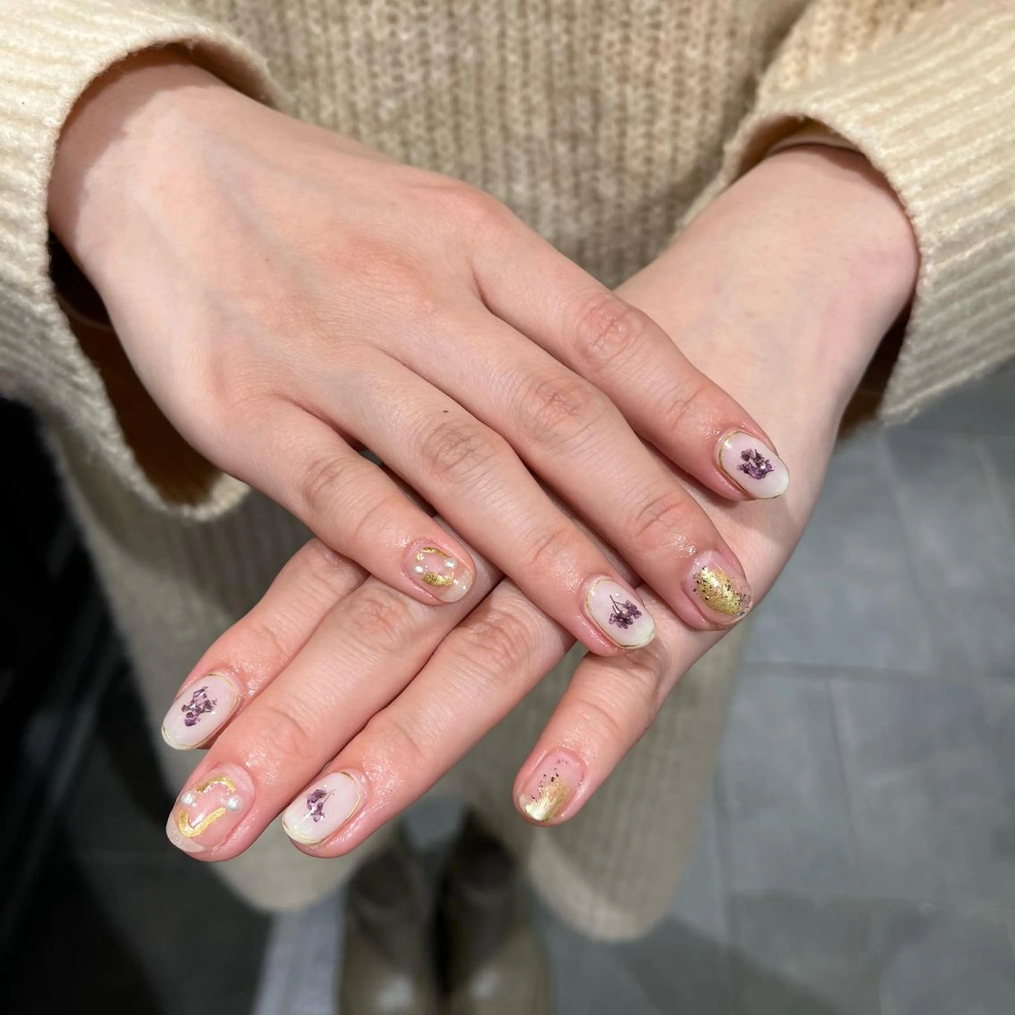 ネイル ニュアンスネイル 鈴木 里奈のネイルデザイン