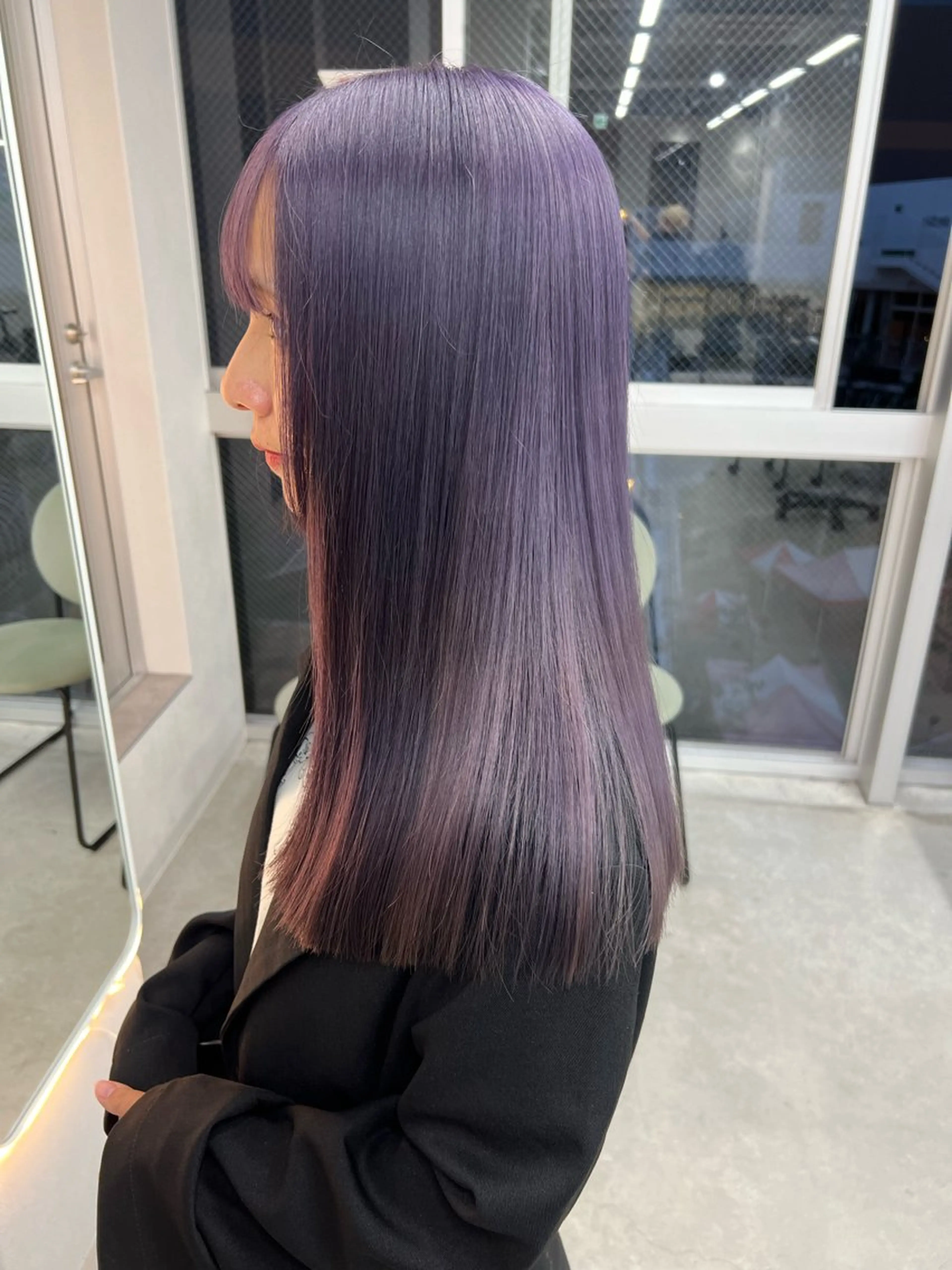 セミロング ヘアカラー maya レイヤーカットのヘアスタイル