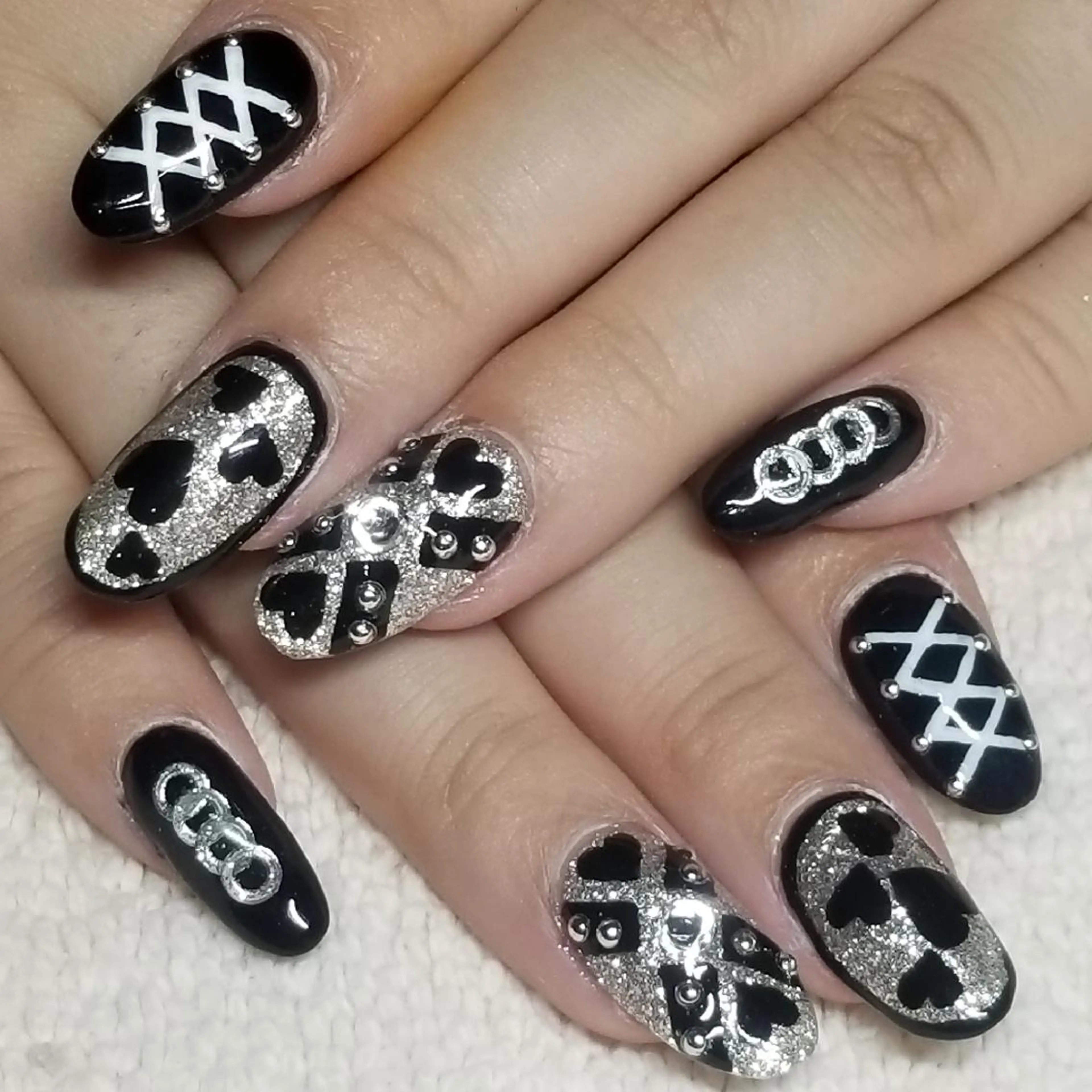 ネイル ハート シルバー ハンドネイル よしだ ひろきのネイルデザイン