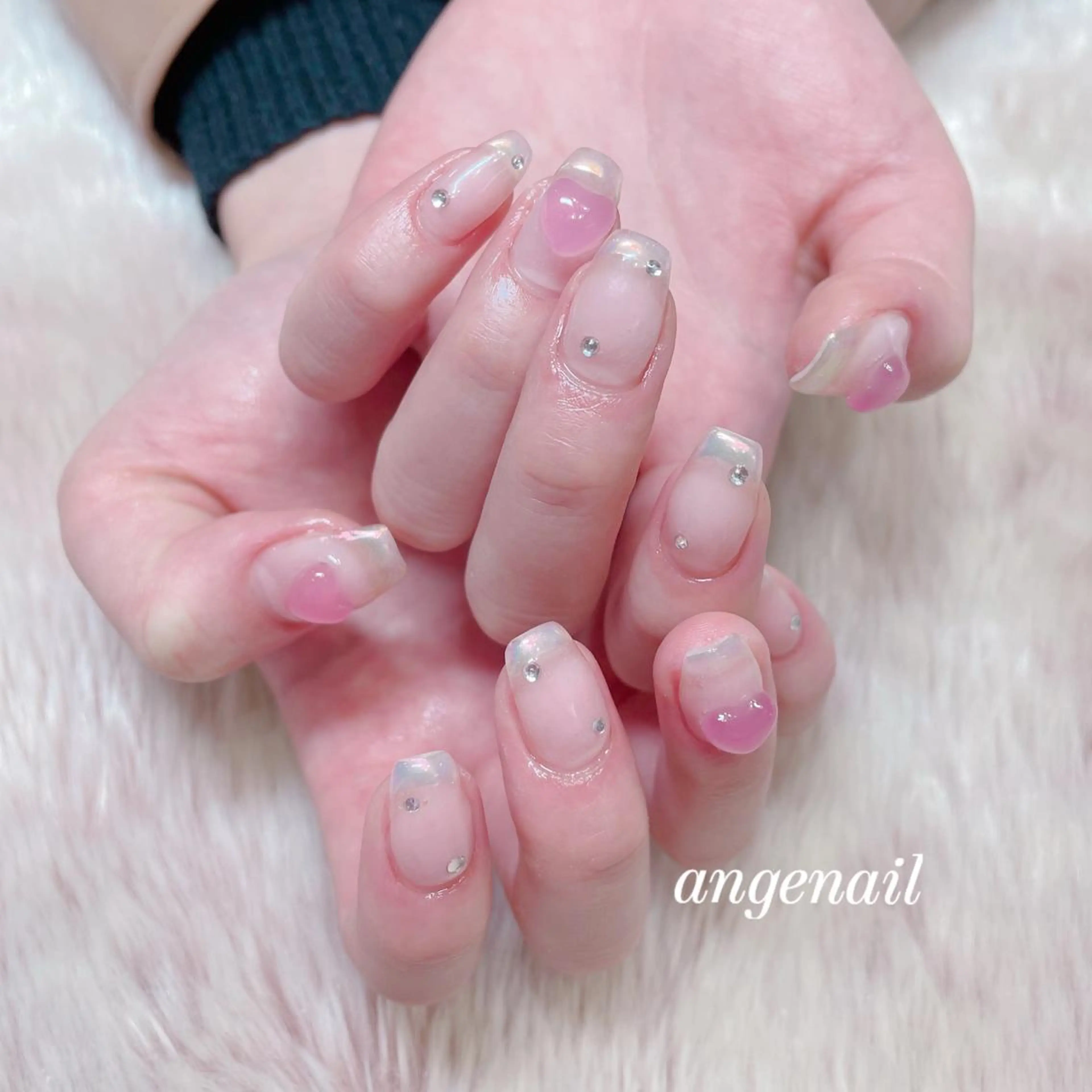 ネイル ハンドネイル オーナーネイリスト MAKIのネイルデザイン