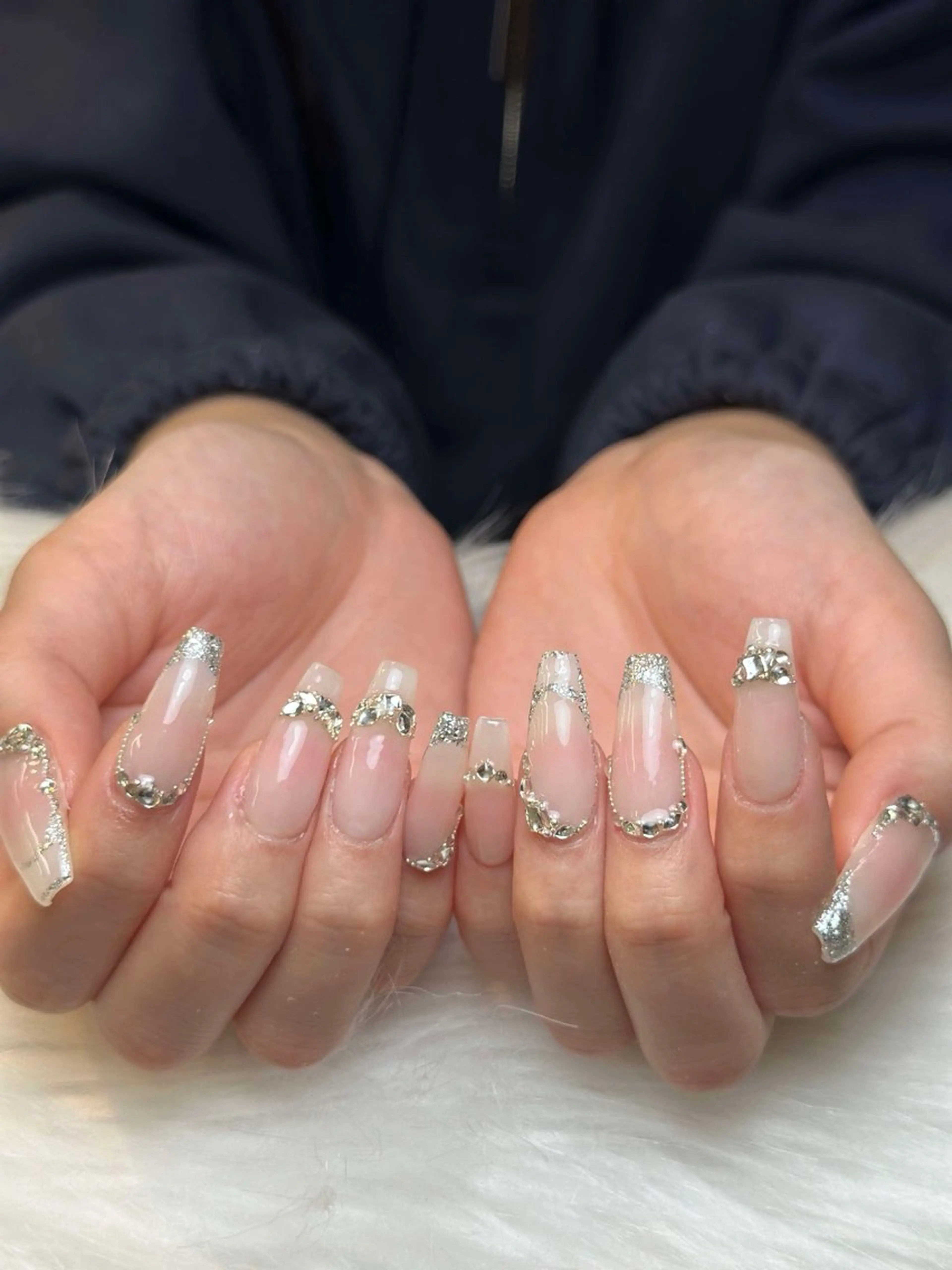 ネイル グラデーション キラキラネイル ワンカラーネイル 冬ネイル Jenn Nail Salonのネイルデザイン