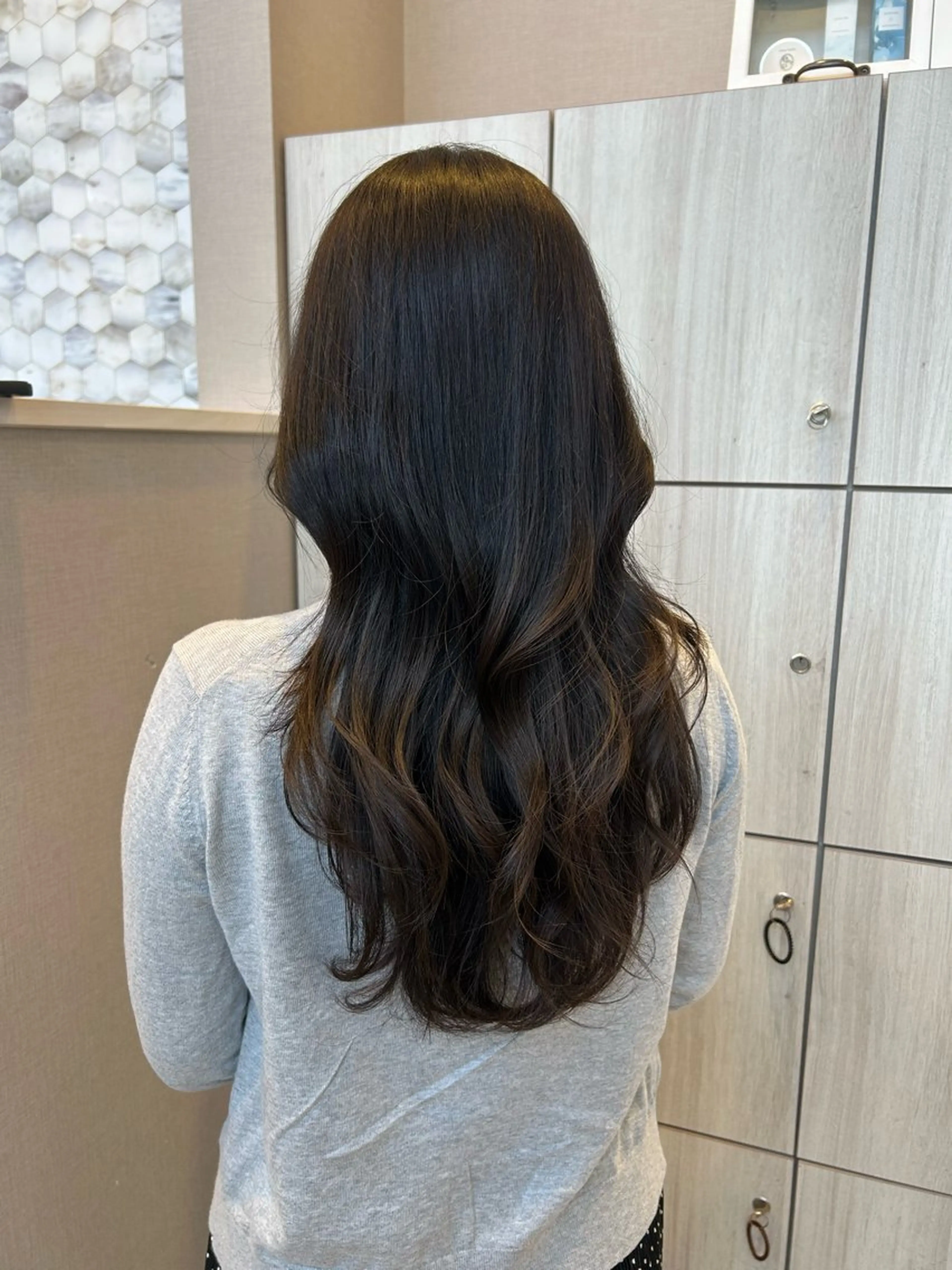 ロング カラー emusalon . Akika✮*。゚のヘアスタイル