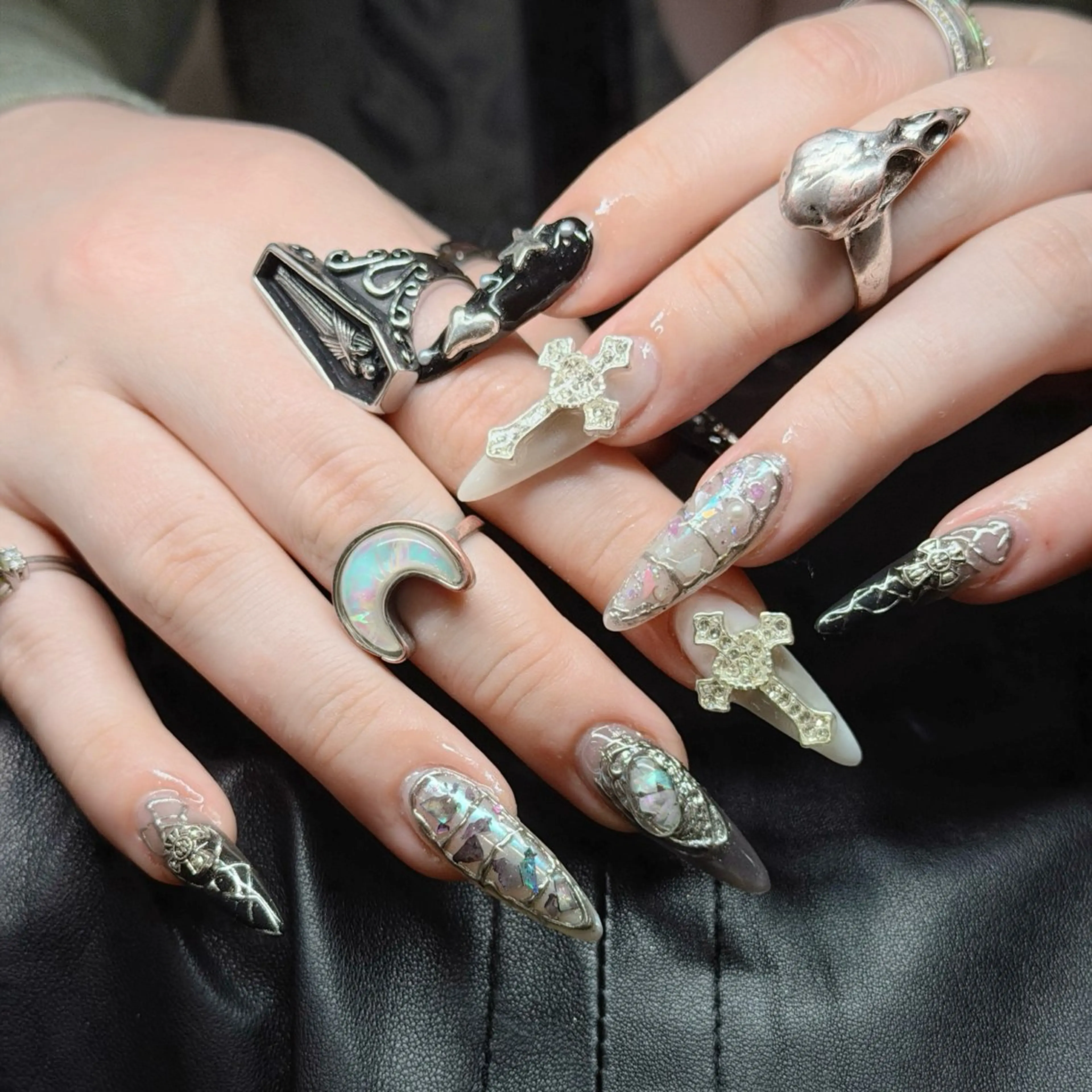 ネイル オーロラネイル グラデーション ハート ホログラムネイル キラキラネイル HA NIのネイルデザイン