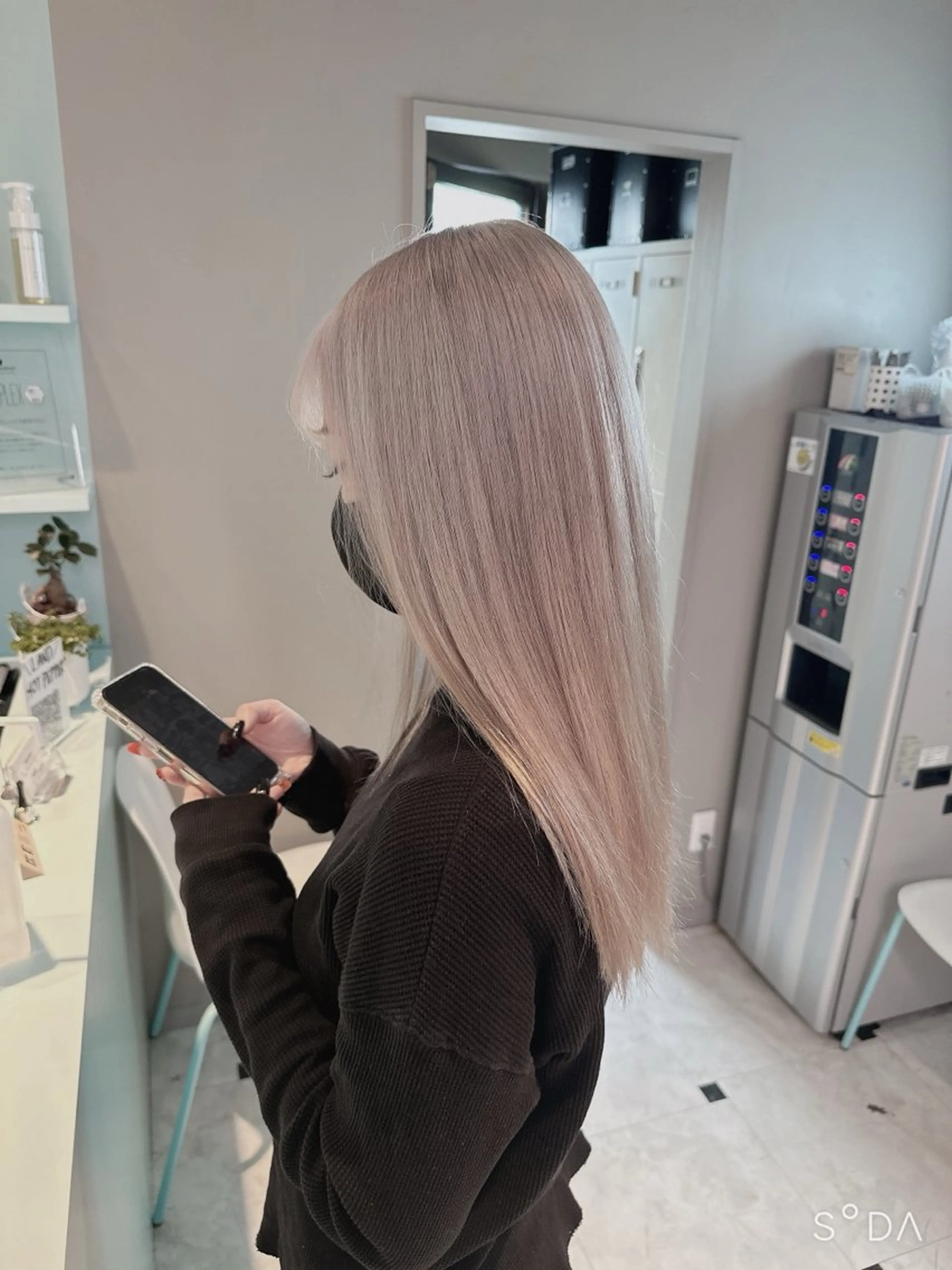 ロング カラー ハイトーン/韓国 レイヤー/るか🎀のヘアスタイル