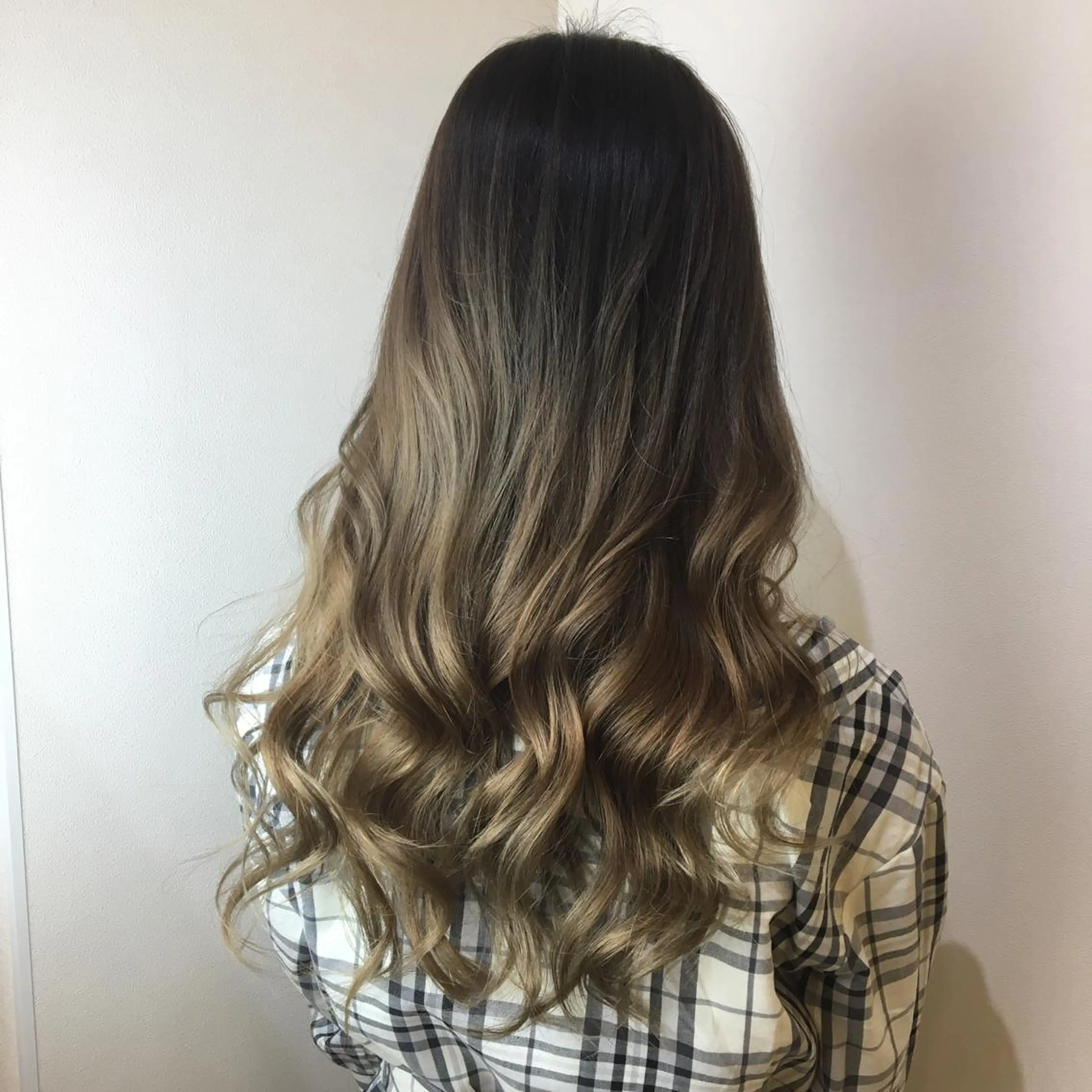 ロング カラー 透明感カラー グラデーションカラー 広がり、まとまらない お悩み改善/ 中田のヘアスタイル