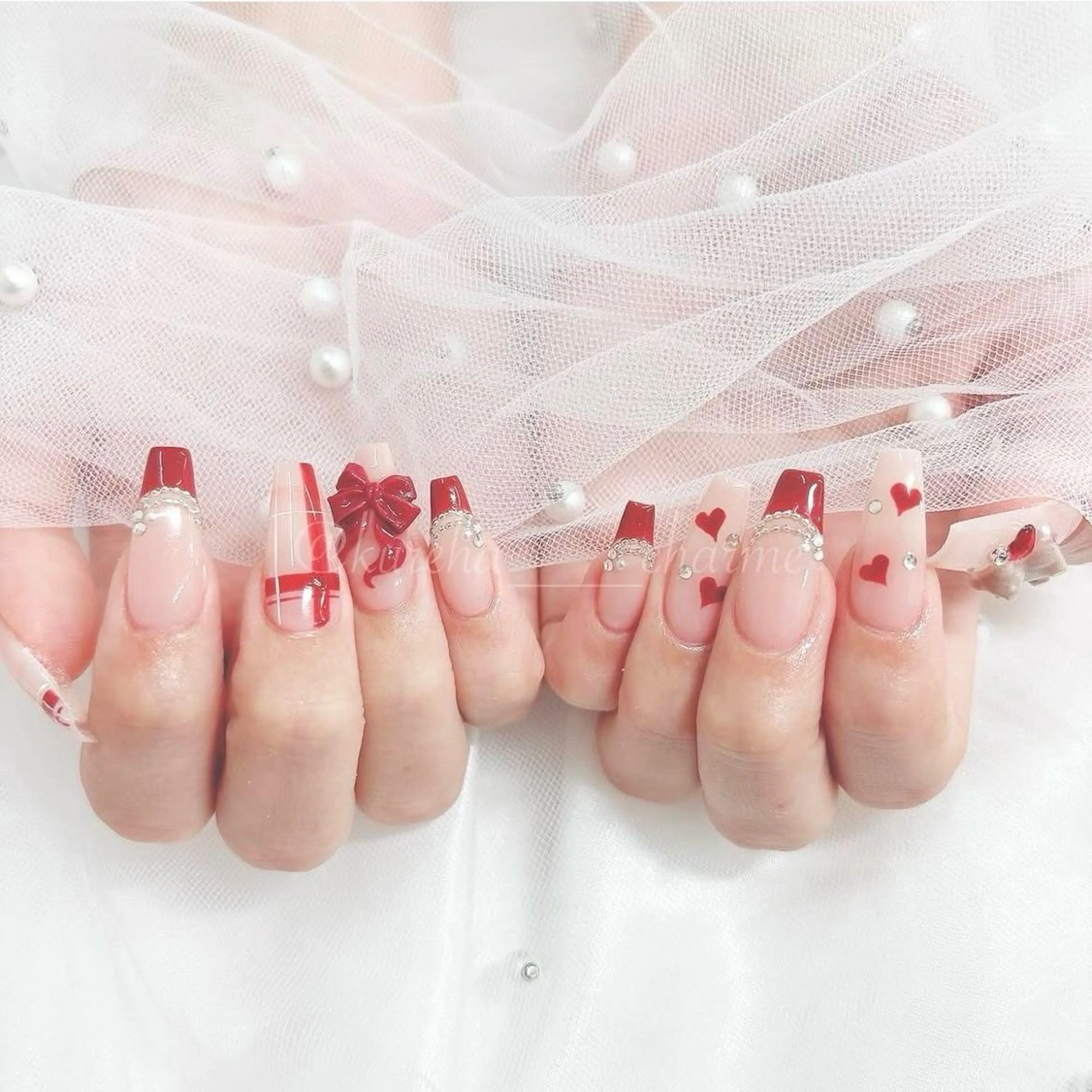 ネイル 長さ出し グラデーション 卒業式 キラキラネイル マグネットネイル Lee Nails チップ長さだし専門店のネイルデザイン