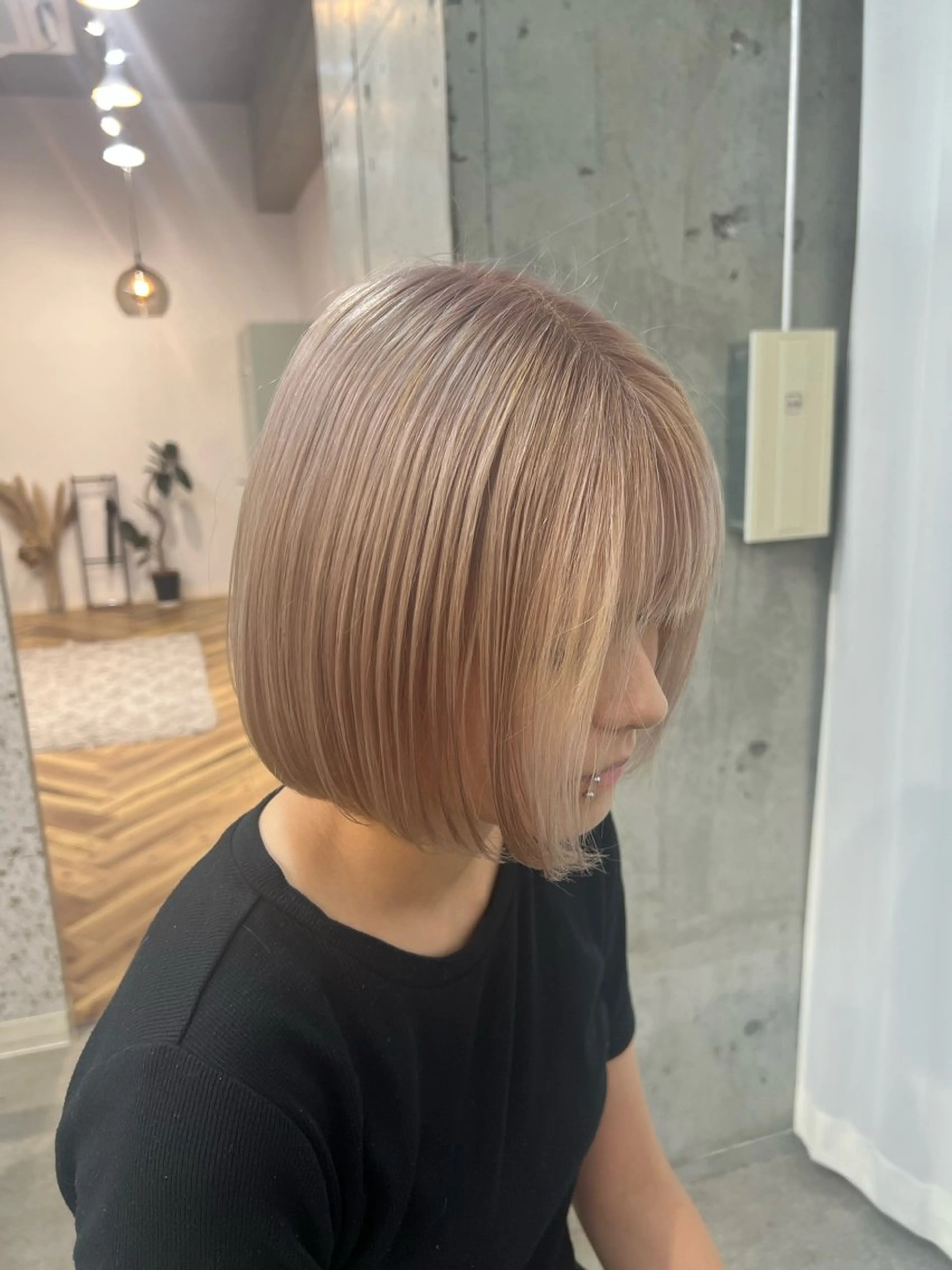 ショート カラー ハイトーンカラー ヘアカラー Ayaka🩰🎀 ガーリー/暖色♡のヘアスタイル