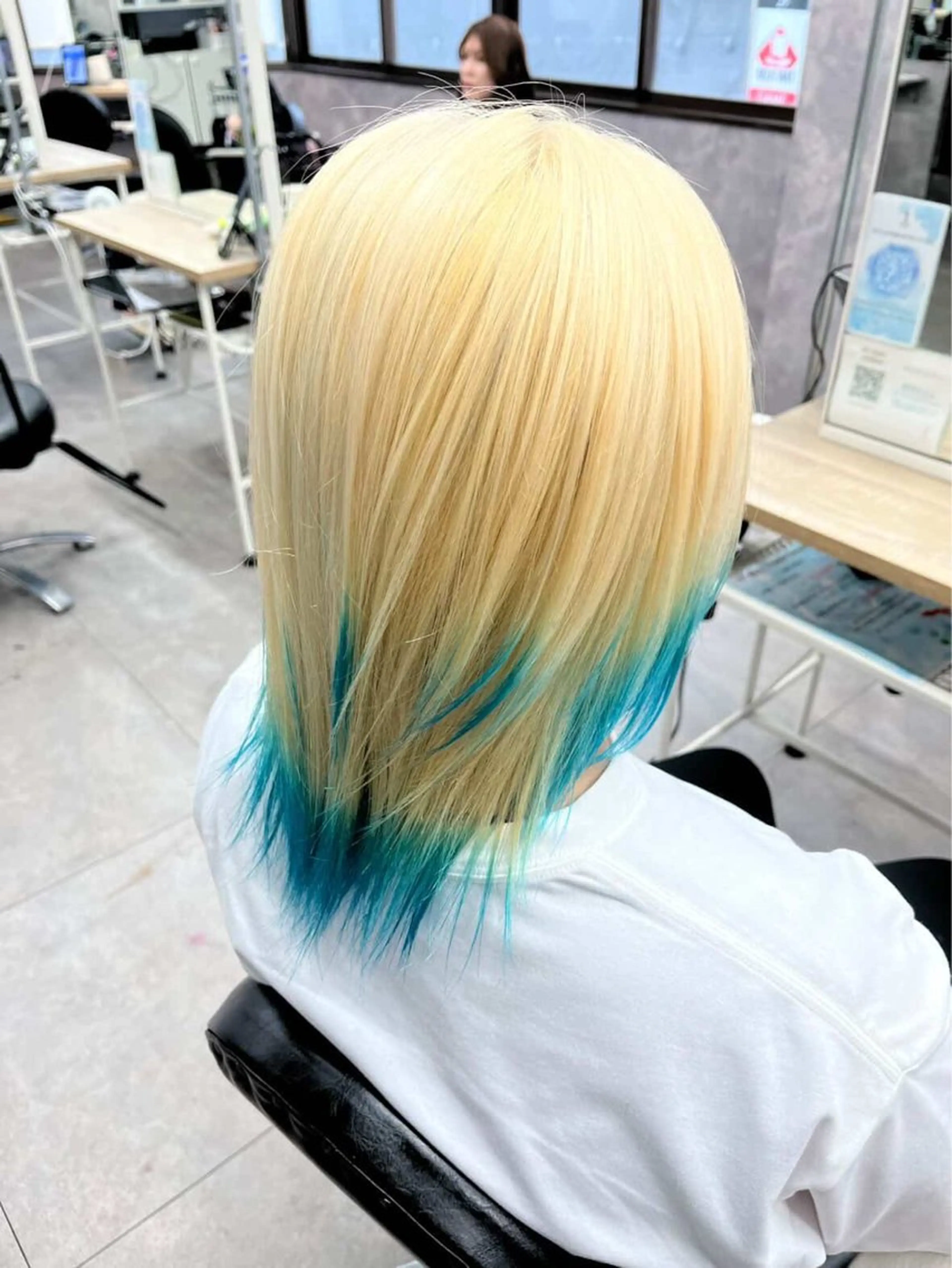 ミディアム カラー サトウ ユメリのヘアスタイル