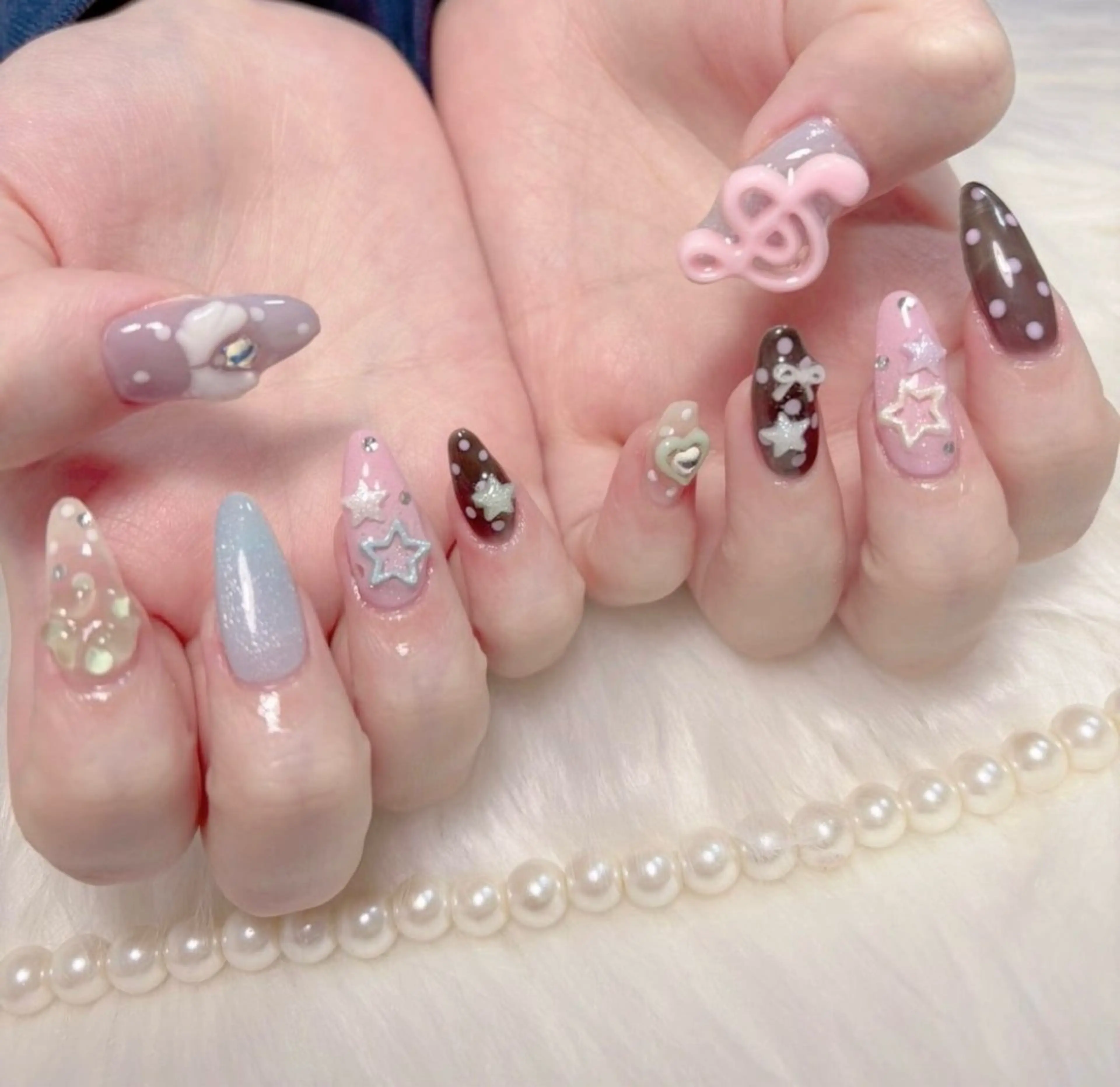 ネイル MoonHi Nail Salon所属・MoonHi Nail 朝霞台のネイルデザイン