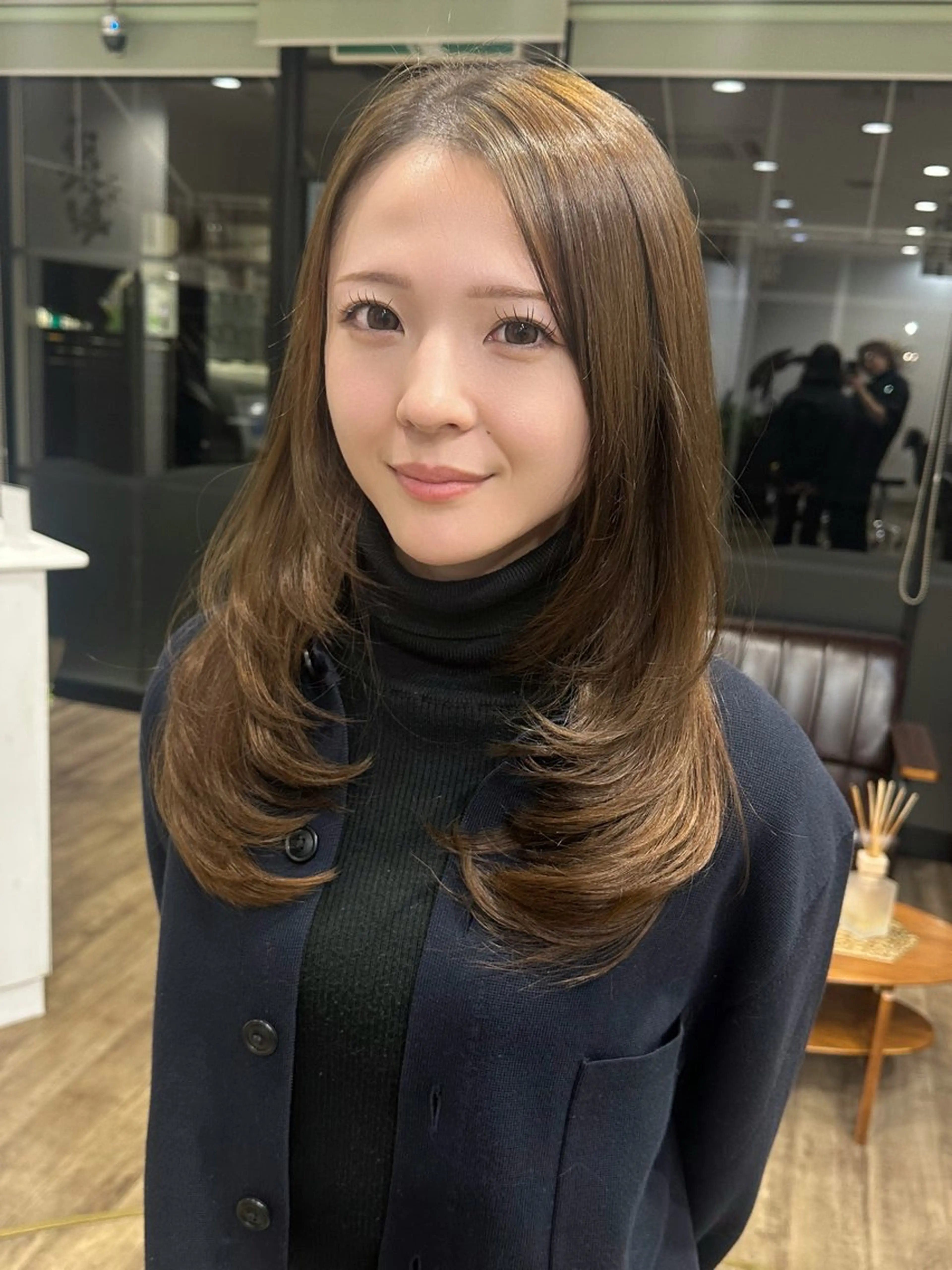 セミロング 顔まわりレイヤー レイヤーカット カット ヘアカラー トリートメント 髪質改善/韓国風 レイヤー/田村祐樹のヘアスタイル