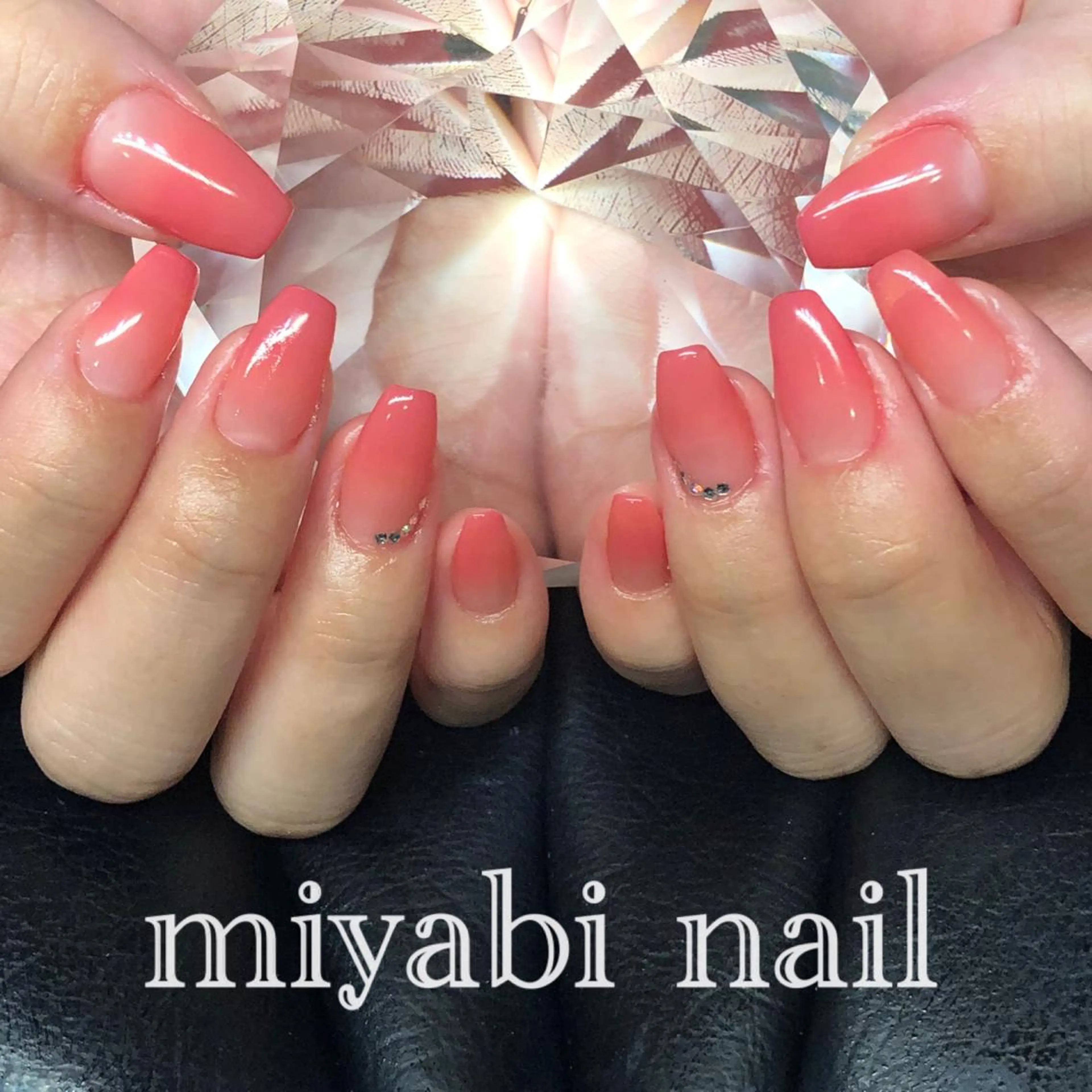 ネイル オーロラネイル ジェルネイル グラデーション ピンク スクエアネイル ハンドネイル miyabi nail 桂川駅近くのネイルデザイン